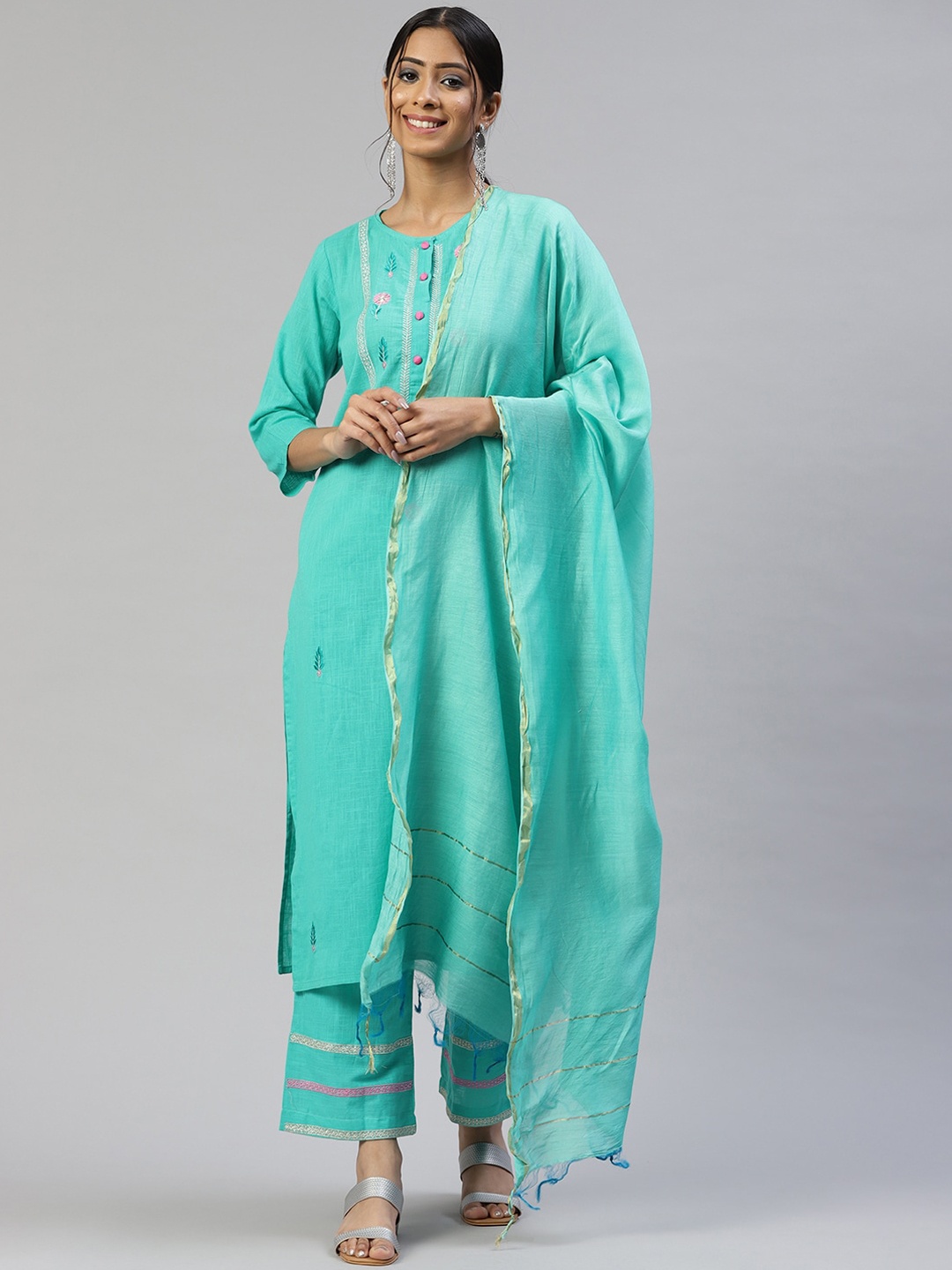 IRIDAA JAIPUR Women Blue Floral Yoke Design Pure Cotton Kurta with Trousers & With Dupatta
IRIDAA JAIPUR Women Blue Floral Yoke Design Pure Cotton Kurta with Trousers & With Dupatta