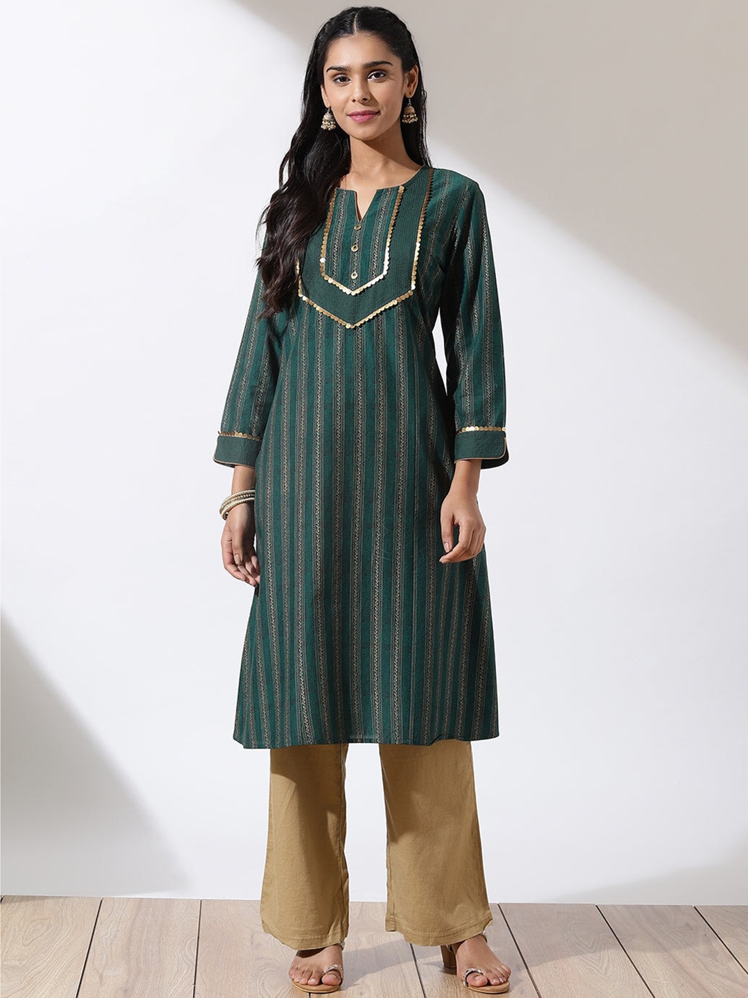 Lakshita Women Green & Gold-Toned Yoke Design Thread Work Kurta