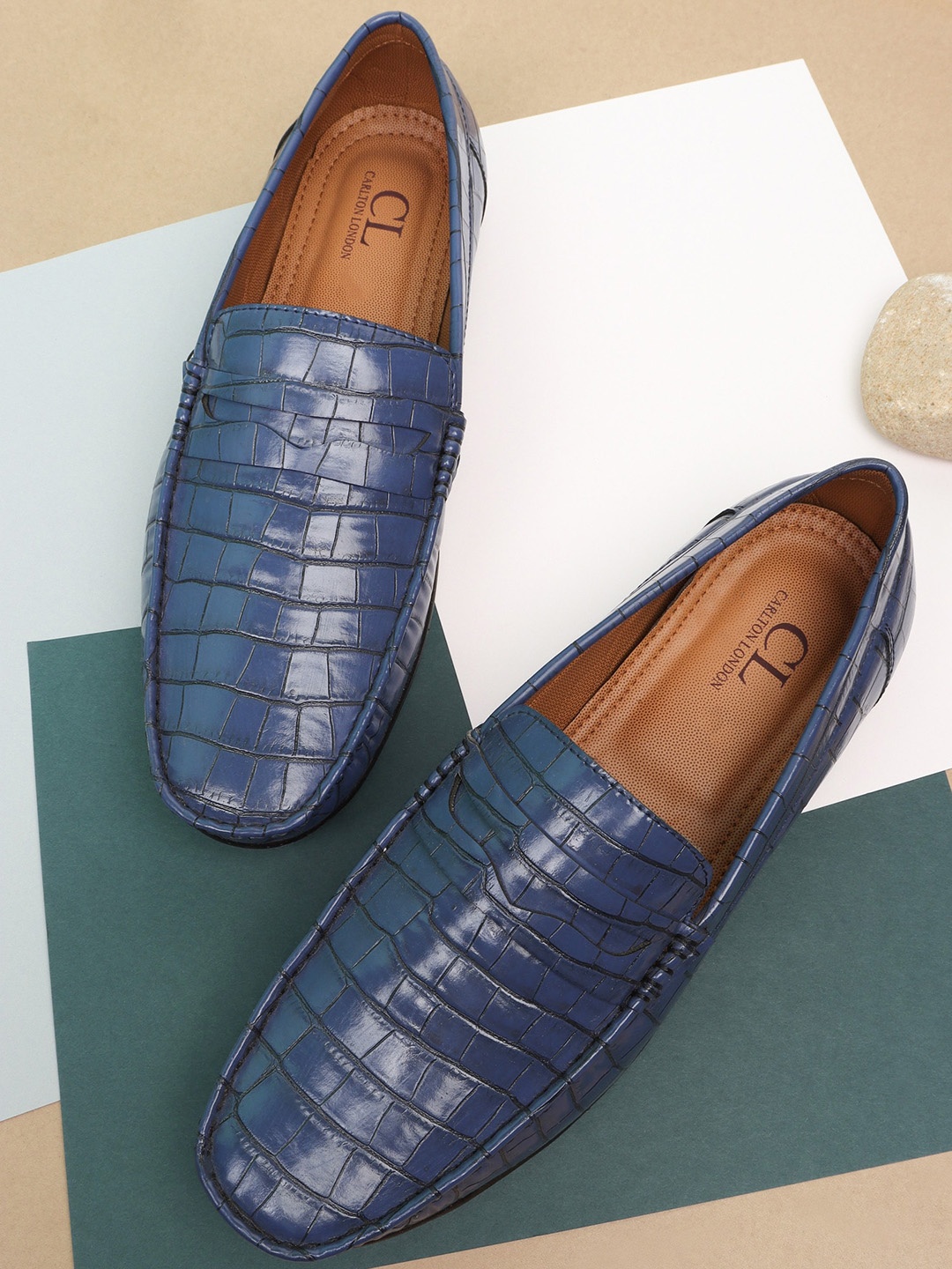 Carlton London Men Blue Textured Loafers