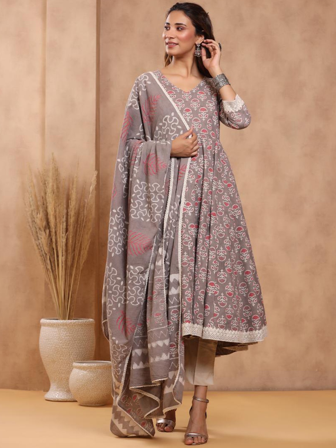 Baisacrafts Women Grey Dabu Hand block Printed Pure Cotton Kurta with Trousers & Dupatta
Baisacrafts Women Grey Dabu Hand block Printed Pure Cotton Kurta with Trousers & Dupatta