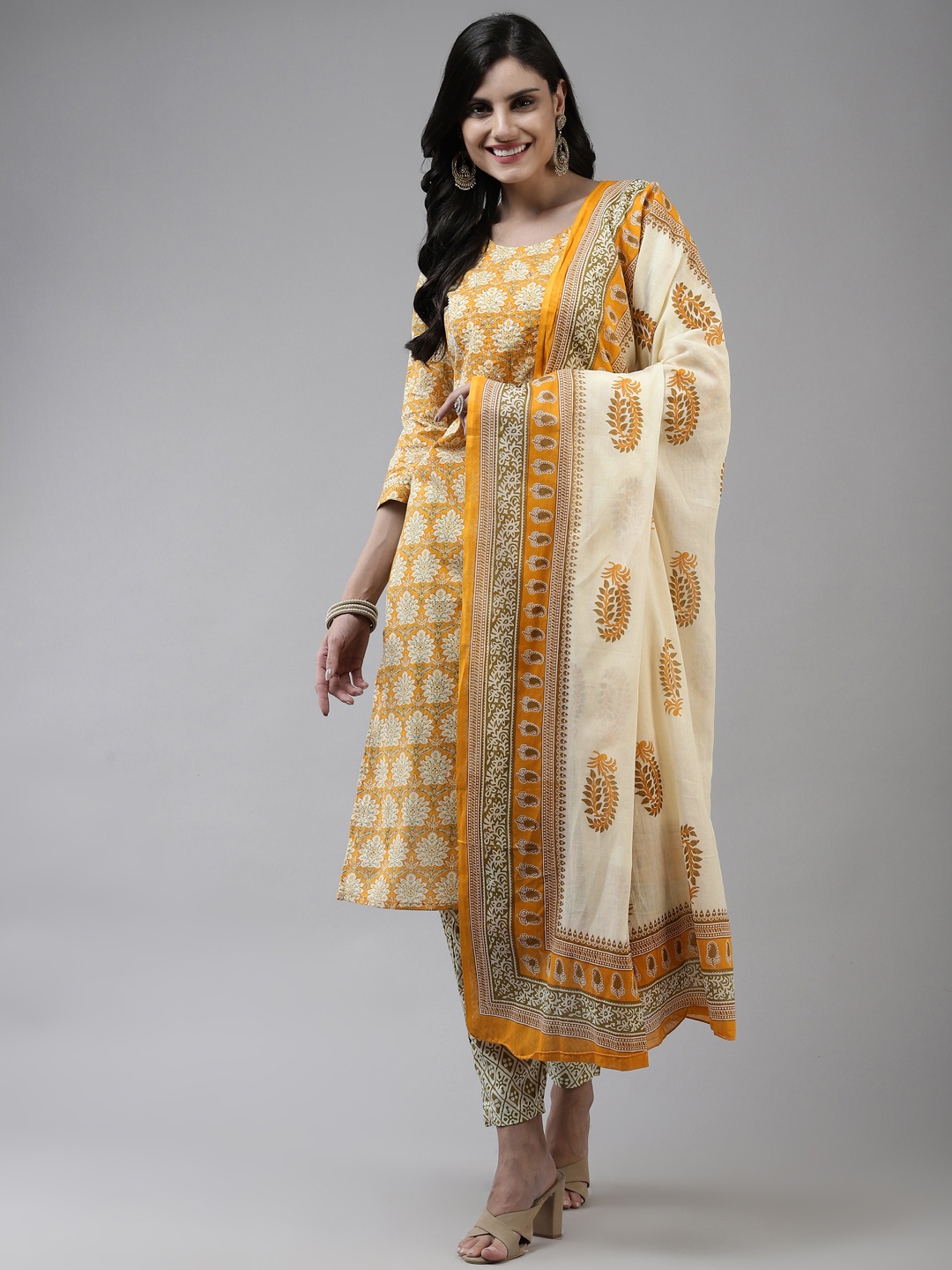 Yufta Women Yellow Ethnic Motifs Printed Gotta Patti Cotton Kurta with Trousers & Dupatta
Yufta Women Yellow Ethnic Motifs Printed Gotta Patti Cotton Kurta with Trousers & Dupatta