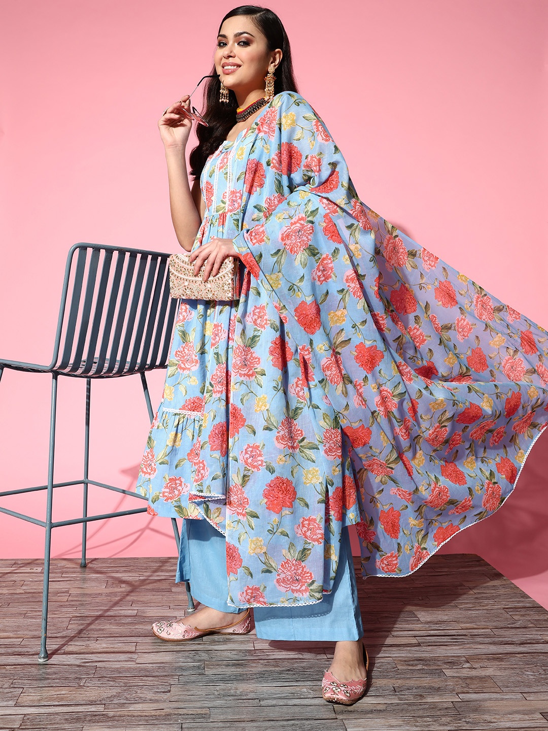 Sangria Sky Blue Pure Cotton Floral Print Parade Lace Detail Kurta with Trousers & Dupatta
Sangria Sky Blue Pure Cotton Floral Print Parade Lace Detail Kurta with Trousers & Dupatta
