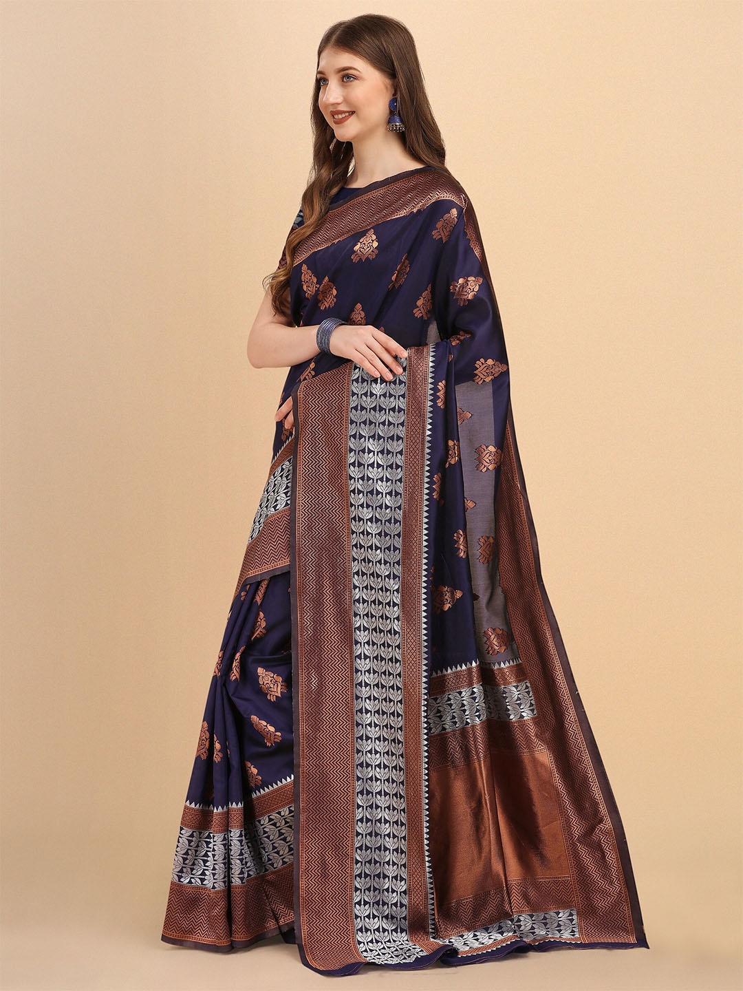 Fashion Booms Navy Blue & Copper-Toned Woven Design Zari Pure Silk Kanjeevaram Saree
Fashion Booms Navy Blue & Copper-Toned Woven Design Zari Pure Silk Kanjeevaram Saree