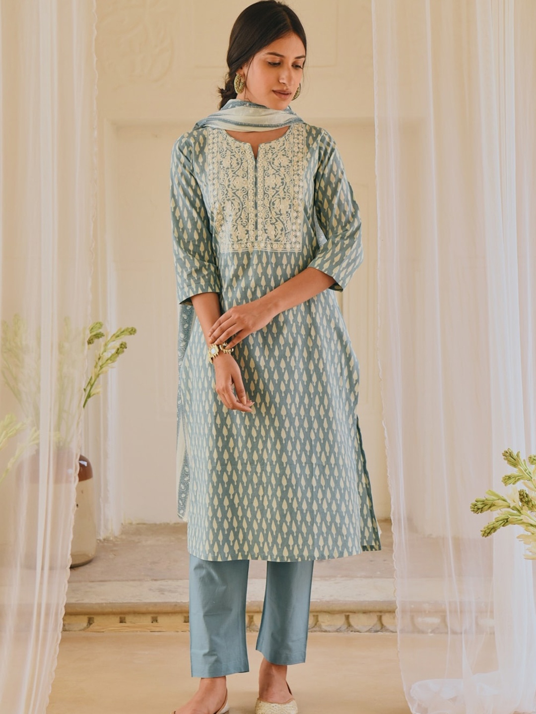 KARAJ JAIPUR Karaj Jaipur Ice Blue Embroidered Block Printed Kurta with Pants and Dupatta
KARAJ JAIPUR Karaj Jaipur Ice Blue Embroidered Block Printed Kurta with Pants and Dupatta