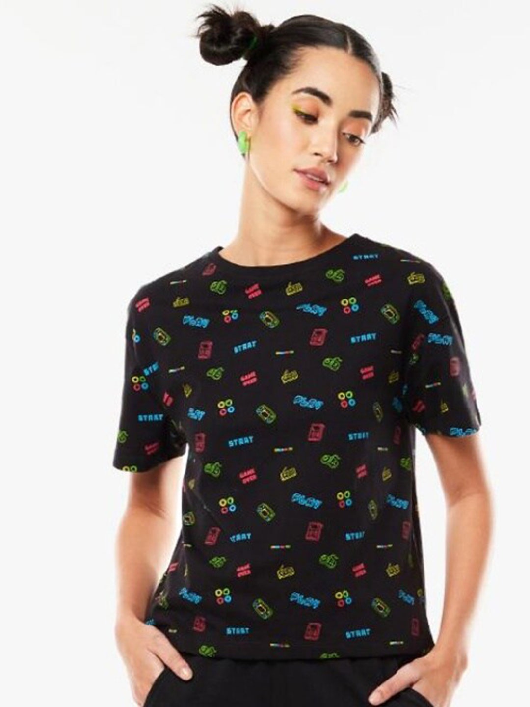 Bewakoof Women Black & french middle red purple Printed Loose T-shirt