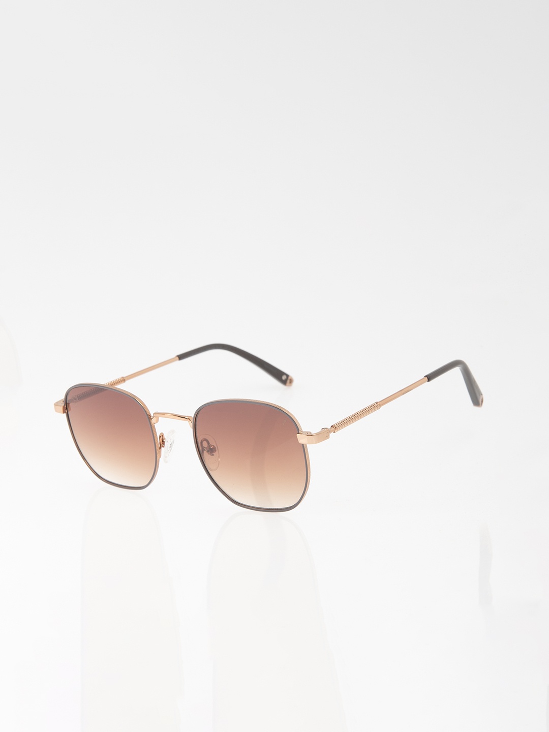Chilli Beans Unisex Bronze Lens & Gold-Toned Square Sunglasses with UV Protected Lens
Chilli Beans Unisex Bronze Lens & Gold-Toned Square Sunglasses with UV Protected Lens