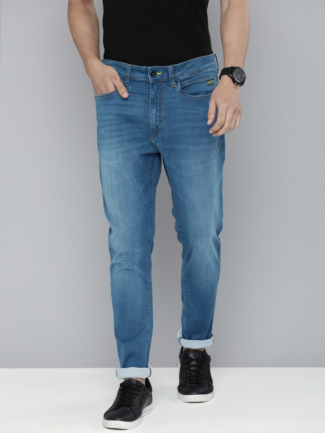 Flying Machine Men Blue Mid Rise Light Fade Stretchable Jeans
Flying Machine Men Blue Mid Rise Light Fade Stretchable Jeans