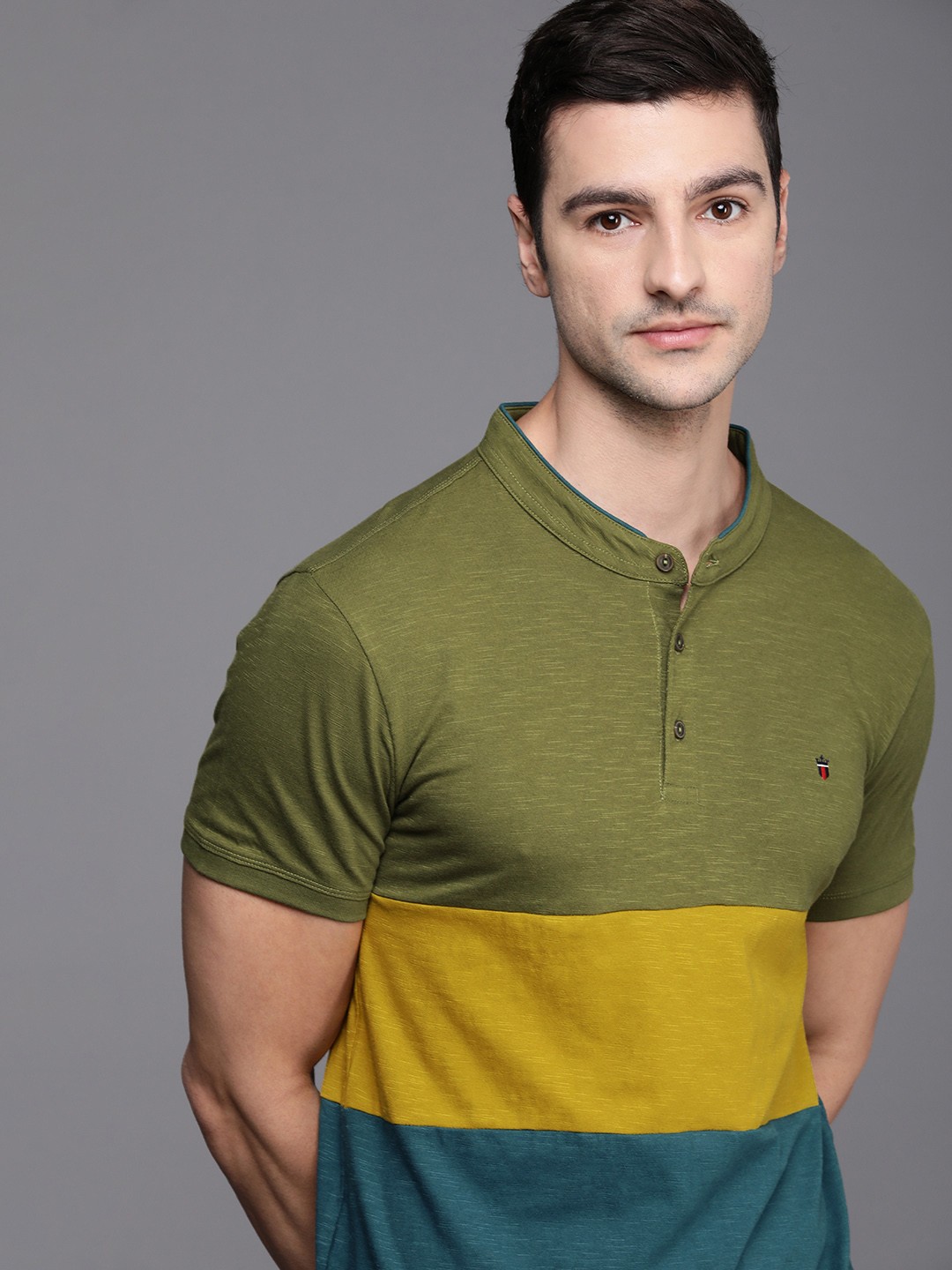 Louis Philippe Jeans Men Olive Green & Mustard Yellow Colourblocked Slim Fit T-shirt
Louis Philippe Jeans Men Olive Green & Mustard Yellow Colourblocked Slim Fit T-shirt