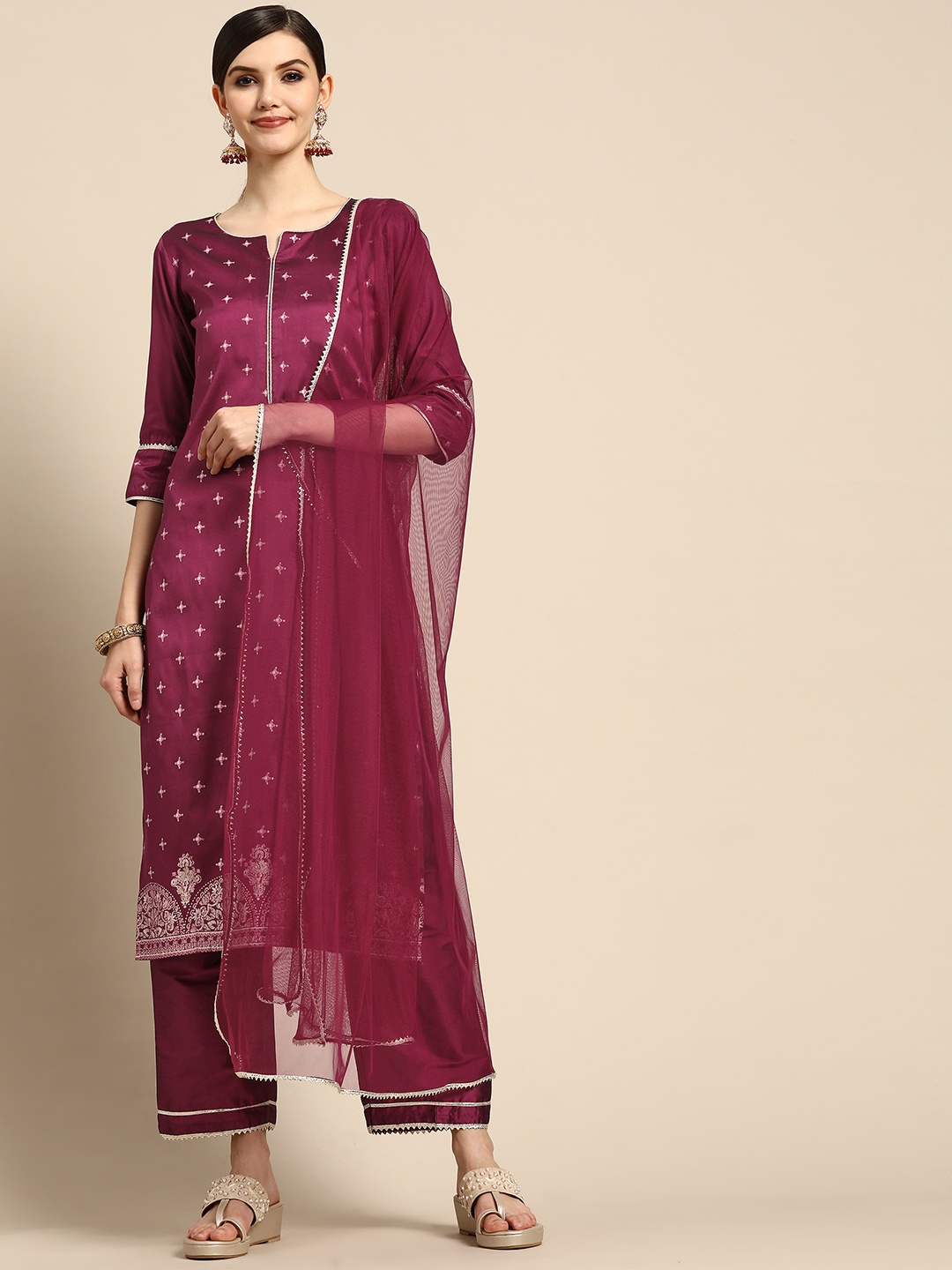 GERUA Women Purple Ethnic Motifs Printed Gotta Patti Kurta with Trousers & With Dupatta
GERUA Women Purple Ethnic Motifs Printed Gotta Patti Kurta with Trousers & With Dupatta