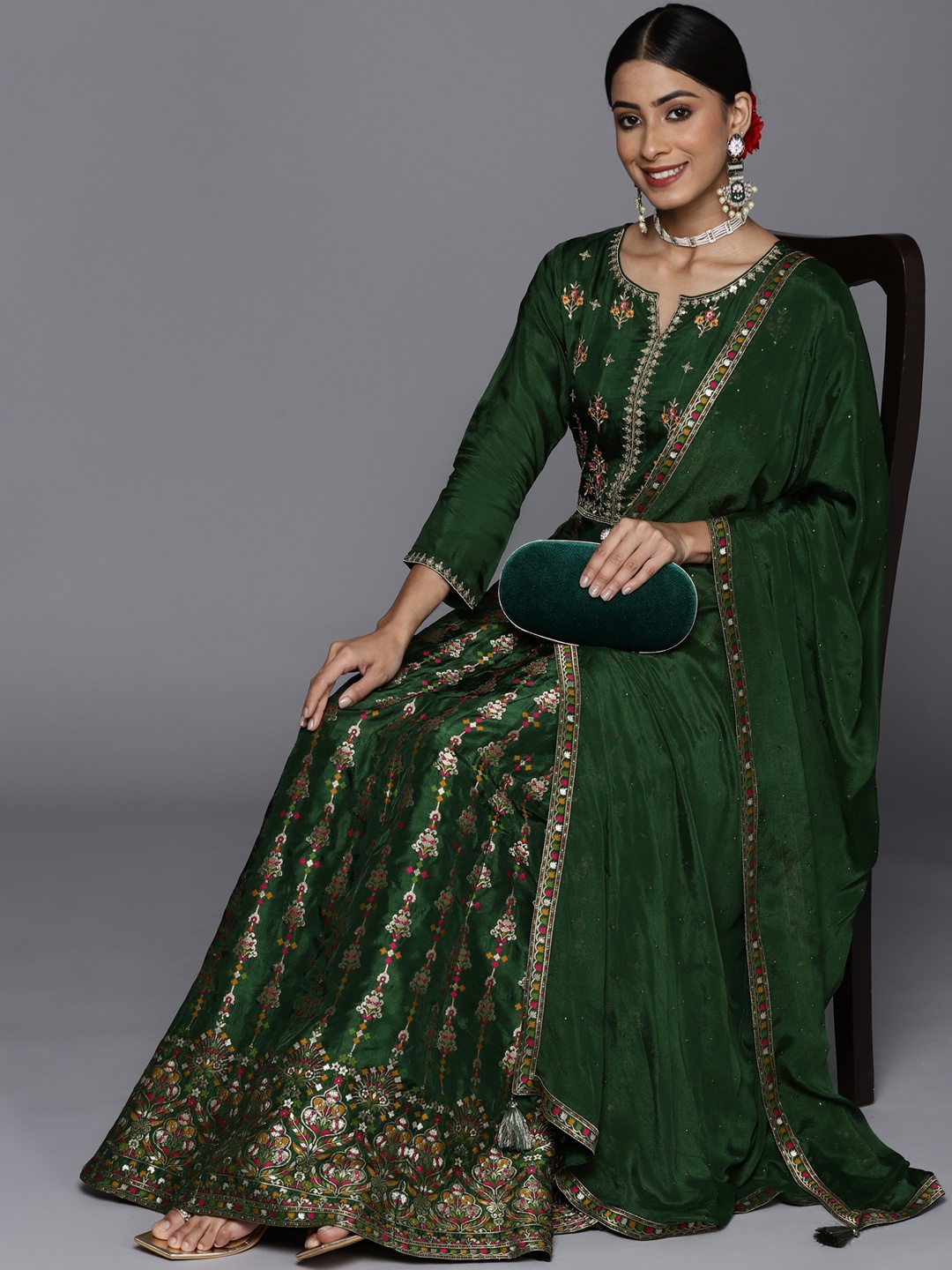 Libas Women Green Floral Embroidered Panelled Sequinned Pure Silk Kurta with Churidar & With Dupatta
Libas Women Green Floral Embroidered Panelled Sequinned Pure Silk Kurta with Churidar & With Dupatta