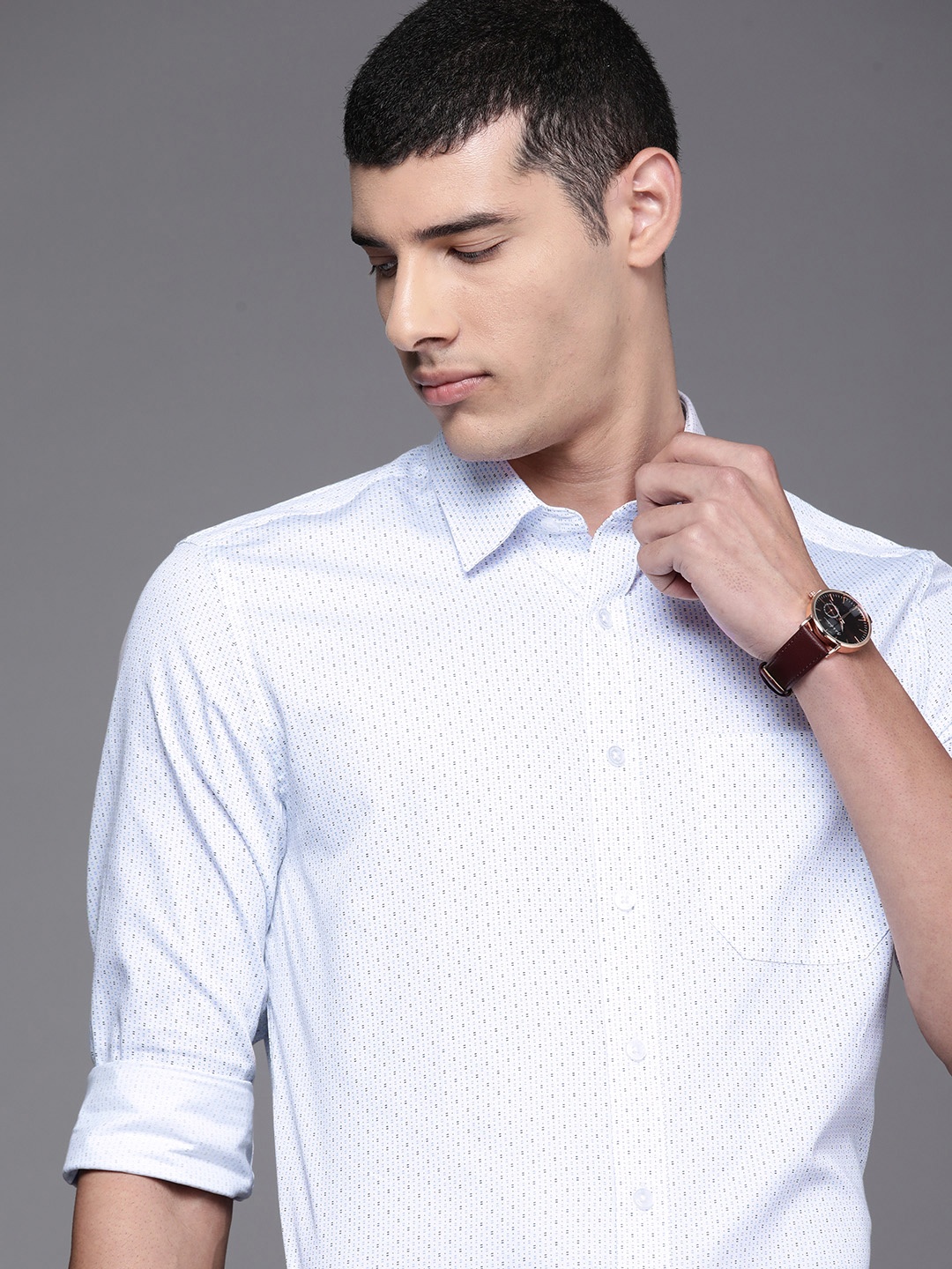 Louis Philippe Men White Slim Fit Geometric Opaque Printed Premium Cotton Formal Shirt
Louis Philippe Men White Slim Fit Geometric Opaque Printed Premium Cotton Formal Shirt