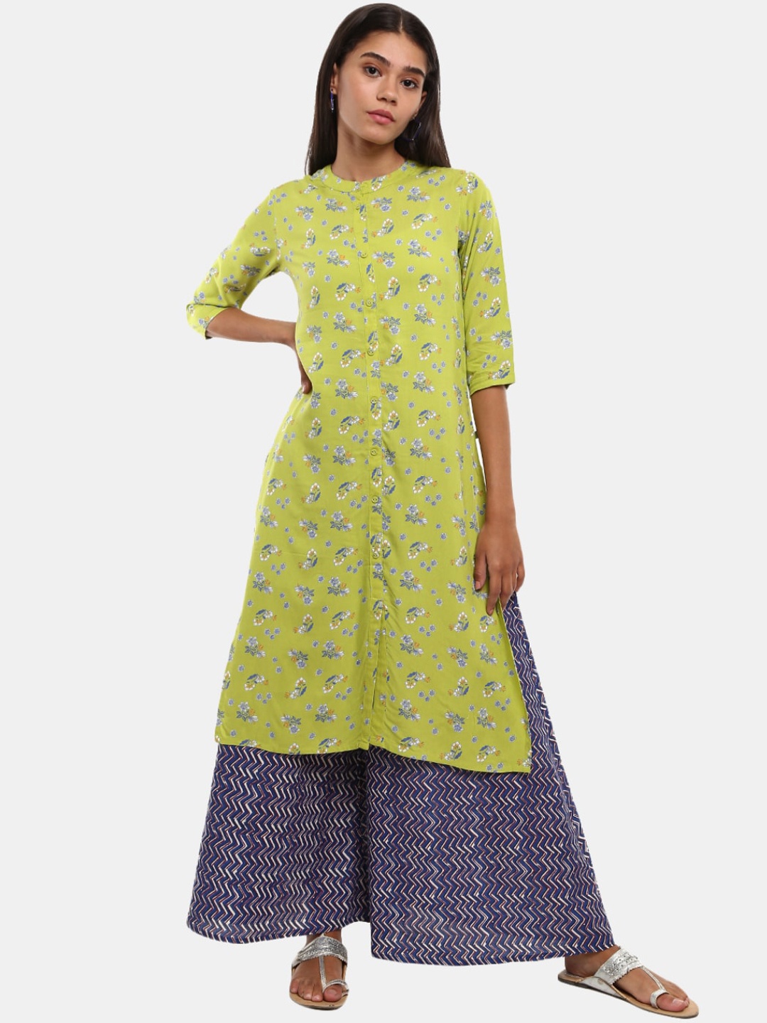 Desi Mix Women Green Floral Printed Flared Sleeves Mirror Work Kurta