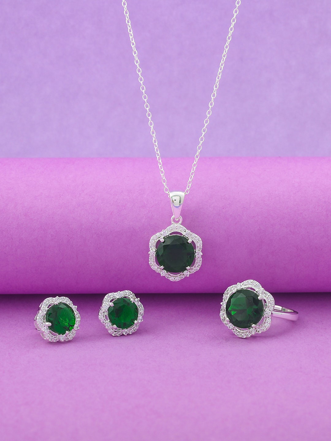 Studio Voylla 925 Sterling Silver Silver-Plated White & Green CZ Studded Jewellery Set
Studio Voylla 925 Sterling Silver Silver-Plated White & Green CZ Studded Jewellery Set