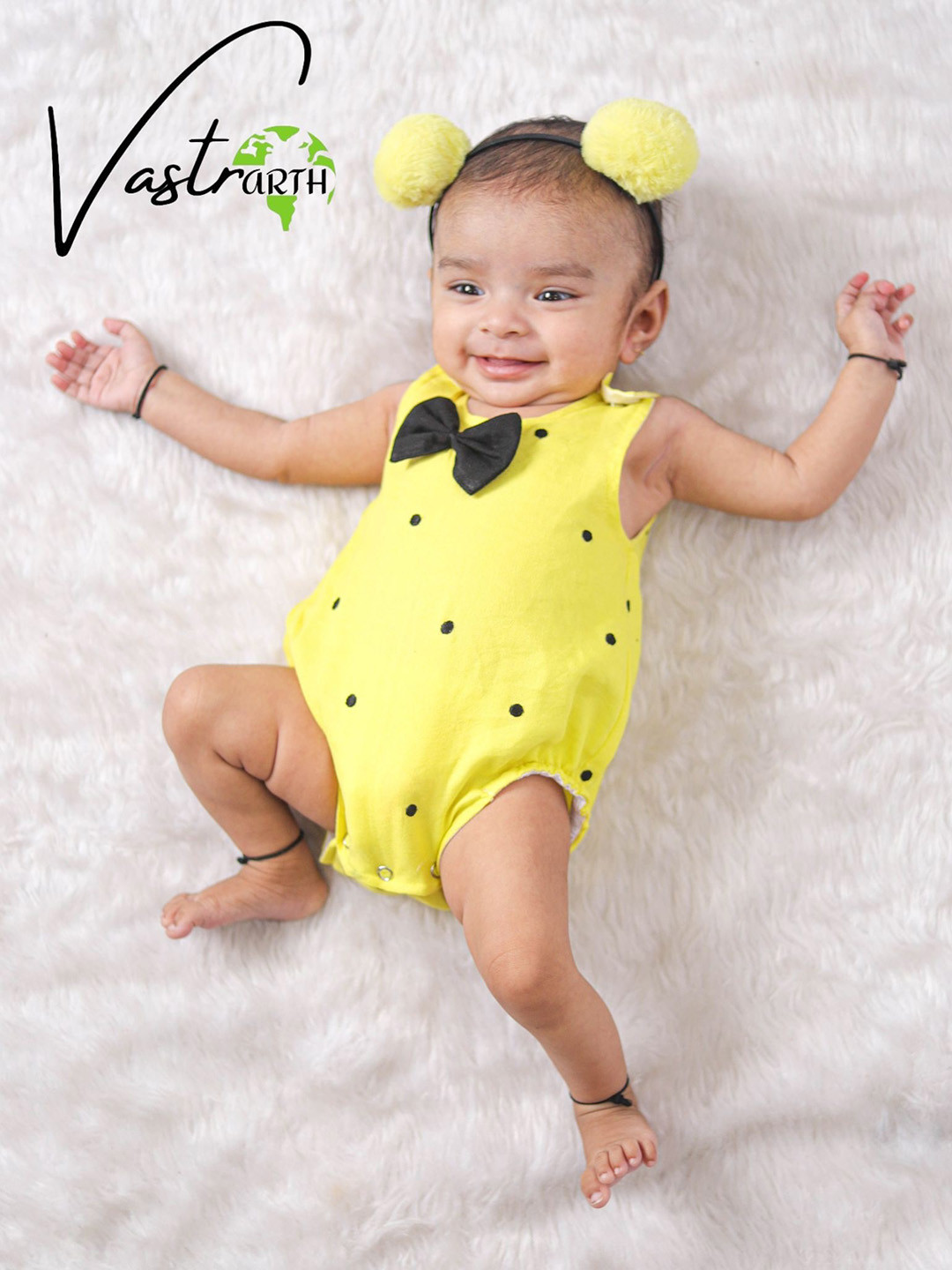 Vastrarth Infant Yellow Polka-Dot Printed Cotton Rompers
Vastrarth Infant Yellow Polka-Dot Printed Cotton Rompers