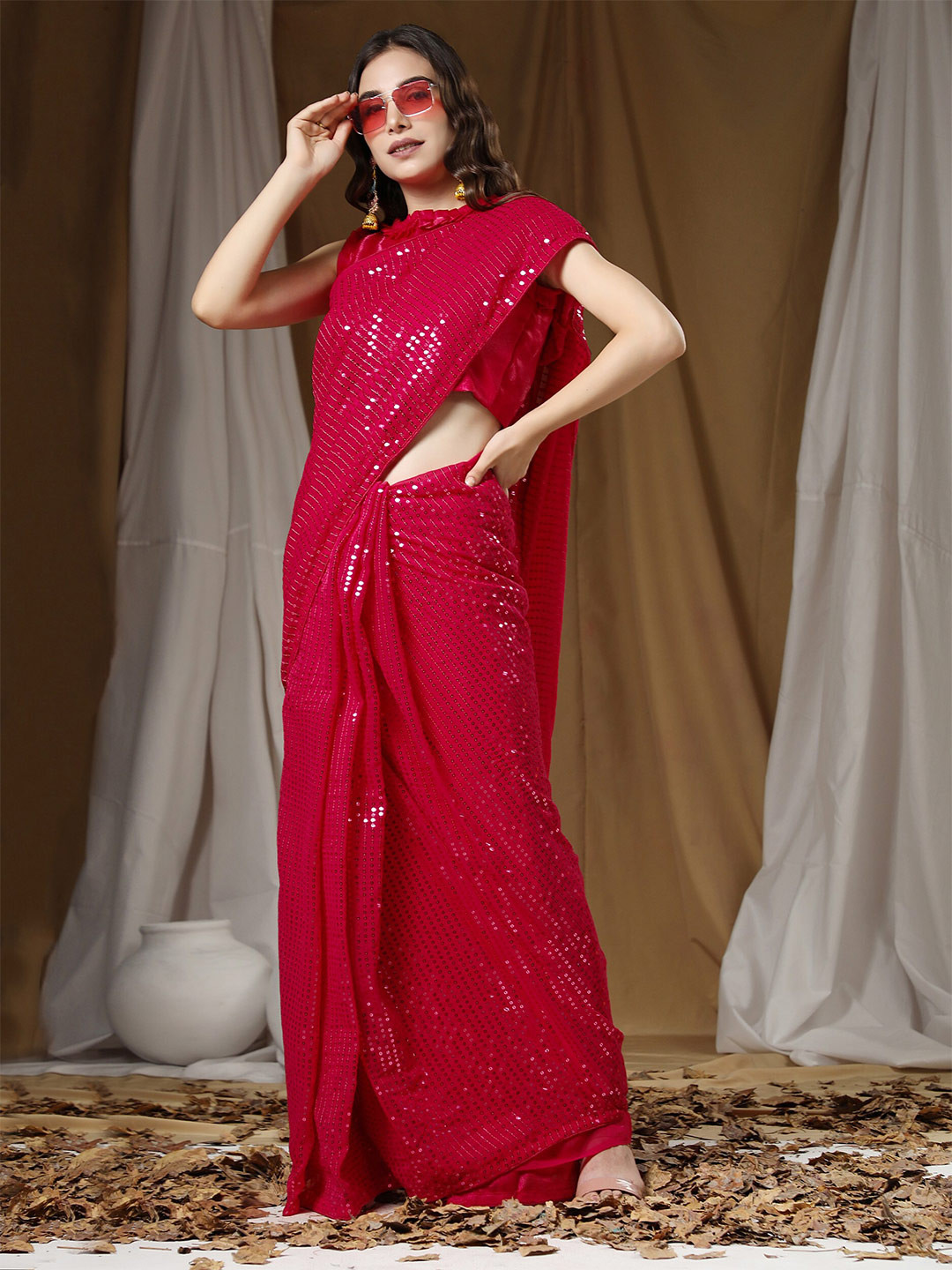 ORUS Pink Embellished Sequinned Pure Georgette Heavy Work Saree 
ORUS Pink Embellished Sequinned Pure Georgette Heavy Work Saree