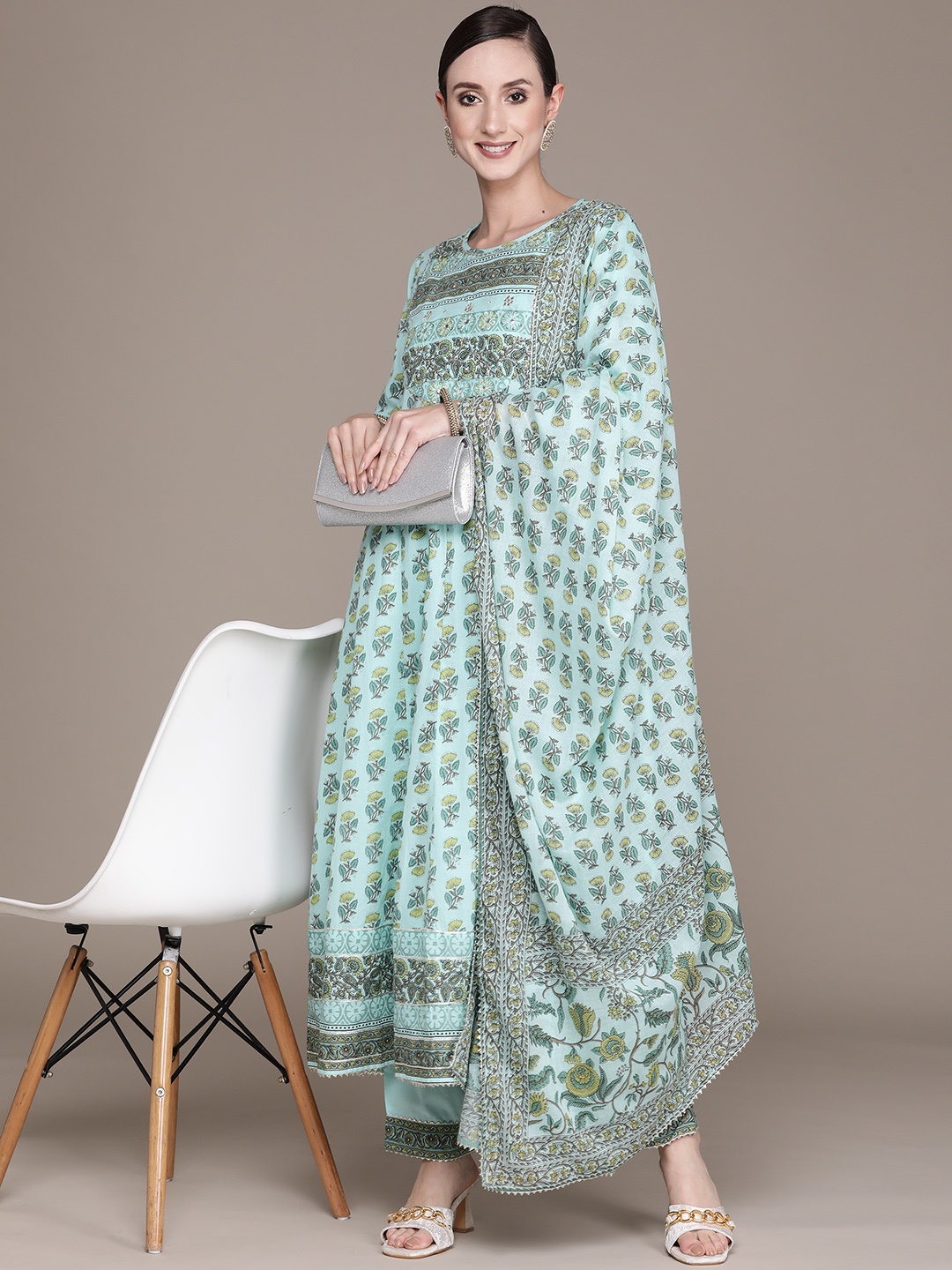 Ishin Women Turquoise Blue Floral Printed Sequinned Pure Cotton Kurta with Trousers & With Dupatta
Ishin Women Turquoise Blue Floral Printed Sequinned Pure Cotton Kurta with Trousers & With Dupatta