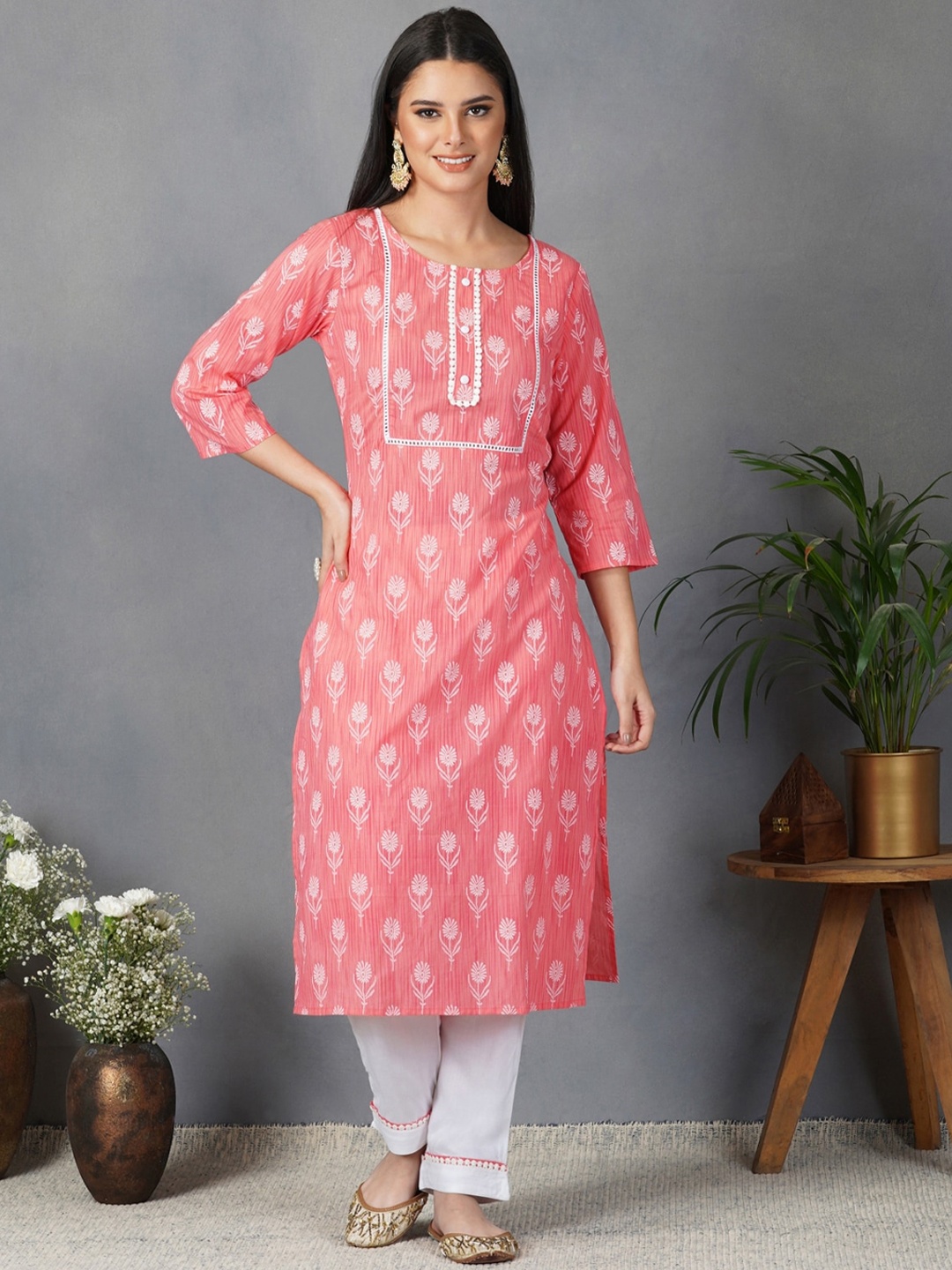 METRO-FASHION Women Pink Ethnic Motifs Printed High Slit Thread Work Kurta with Palazzos & With Dupatta
METRO-FASHION Women Pink Ethnic Motifs Printed High Slit Thread Work Kurta with Palazzos & With Dupatta