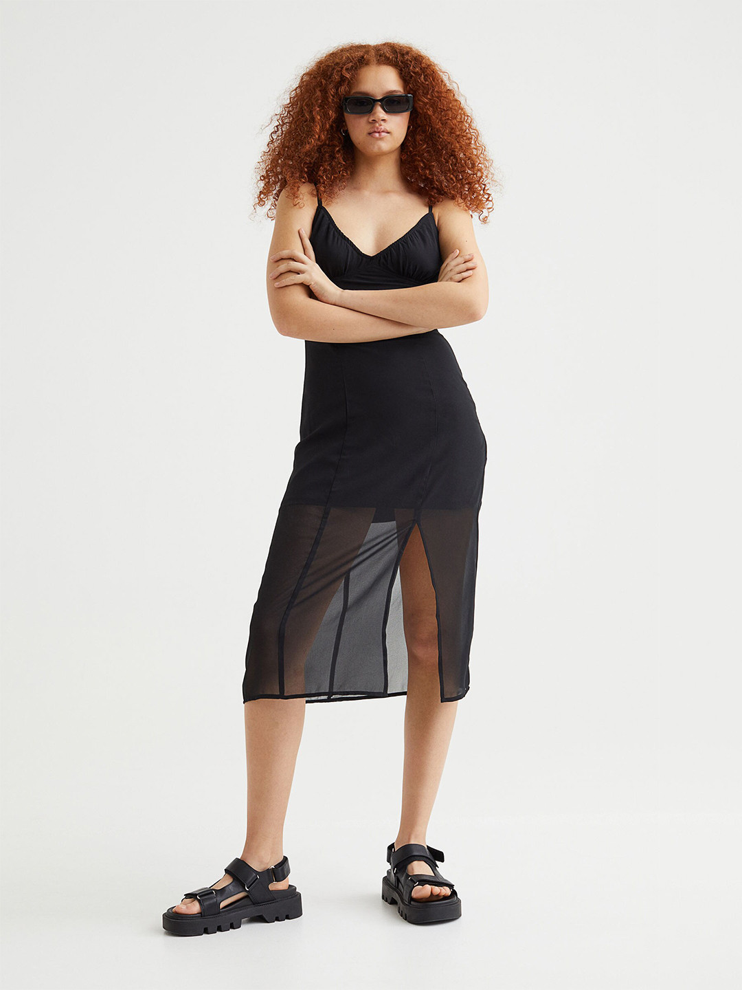 H&M Women Black Slit-Detail Dress
H&M Women Black Slit-Detail Dress