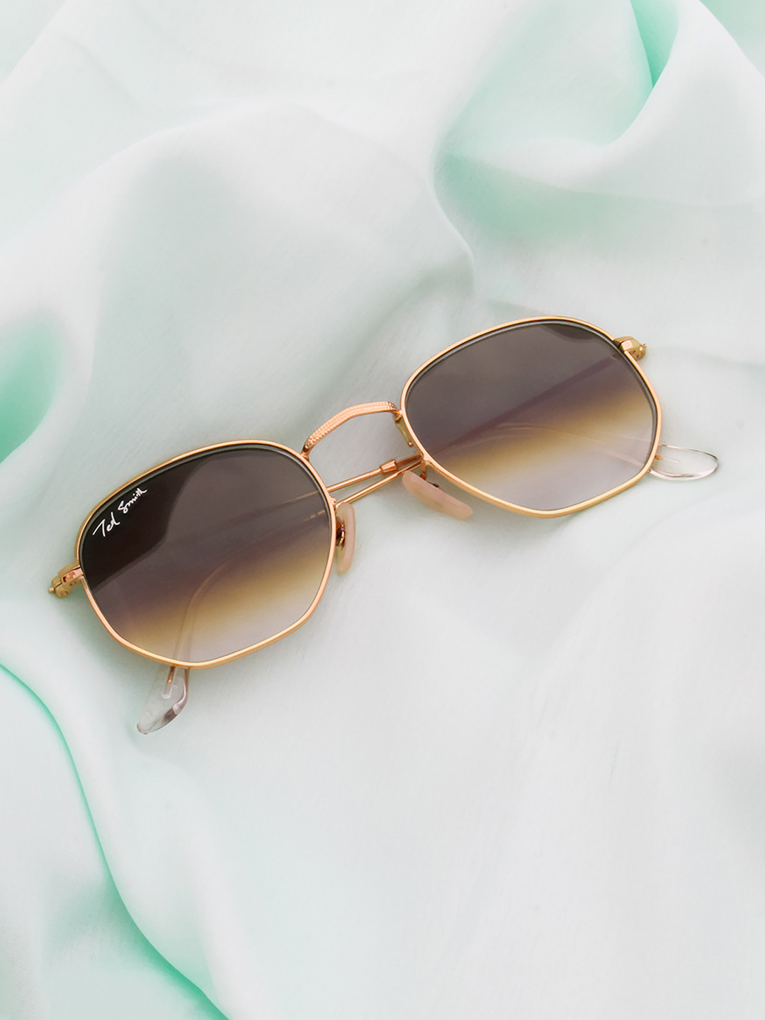 Ted Smith Unisex Brown & Gold-Toned Lens & Square Sunglasses with UV Protected Lens
Ted Smith Unisex Brown & Gold-Toned Lens & Square Sunglasses with UV Protected Lens