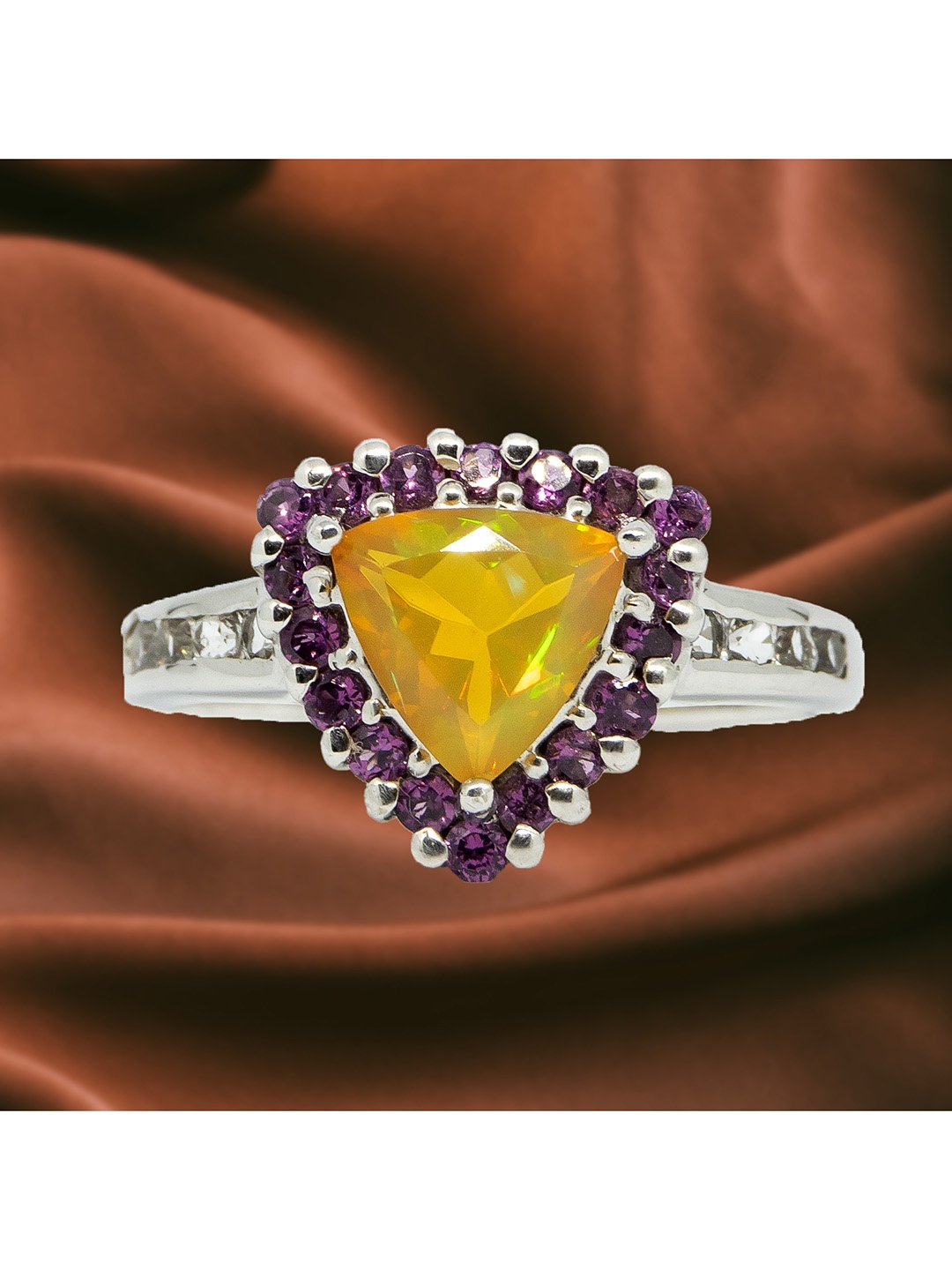 HIFLYER JEWELS Women Rhodium-Plated Silver-Toned & Yellow Garnet Stone Studded Finger Ring
HIFLYER JEWELS Women Rhodium-Plated Silver-Toned & Yellow Garnet Stone Studded Finger Ring