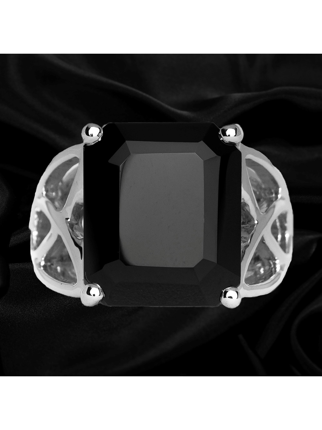 HIFLYER JEWELS 92.5 Sterling Silver Rhodium-Plated Black Stone-Studded Finger Ring
HIFLYER JEWELS 92.5 Sterling Silver Rhodium-Plated Black Stone-Studded Finger Ring