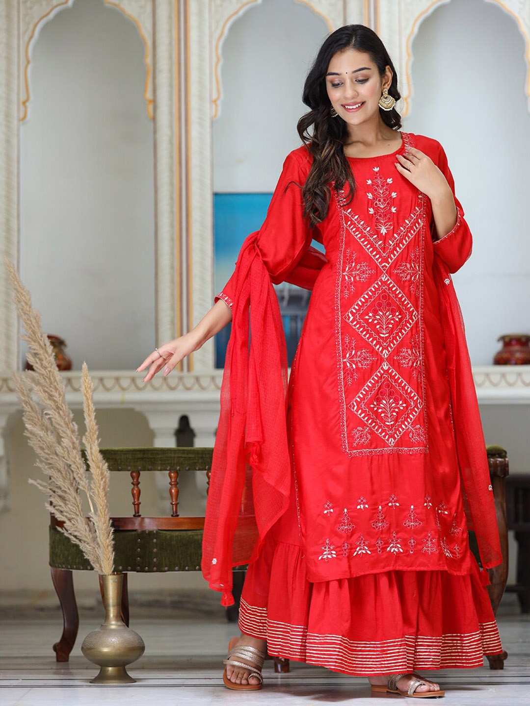 KAAJH Women Red Embroidered Gotta Patti Pure Silk Kurta with Palazzos & With Dupatta
KAAJH Women Red Embroidered Gotta Patti Pure Silk Kurta with Palazzos & With Dupatta