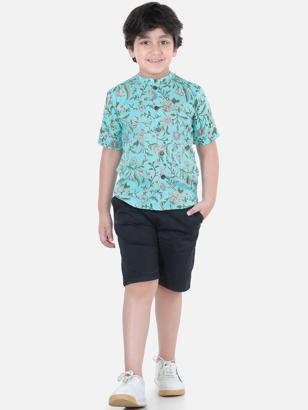 Cutiekins Girls Turquoise Blue & Black Printed Shirt with Shorts