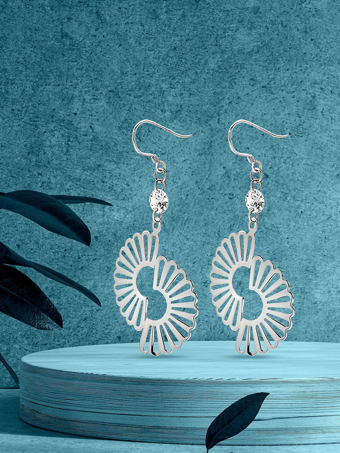 SILBERRY Silver-Toned Rhodium-Plated 925 Sterling Silver Contemporary Drop Earrings
SILBERRY Silver-Toned Rhodium-Plated 925 Sterling Silver Contemporary Drop Earrings