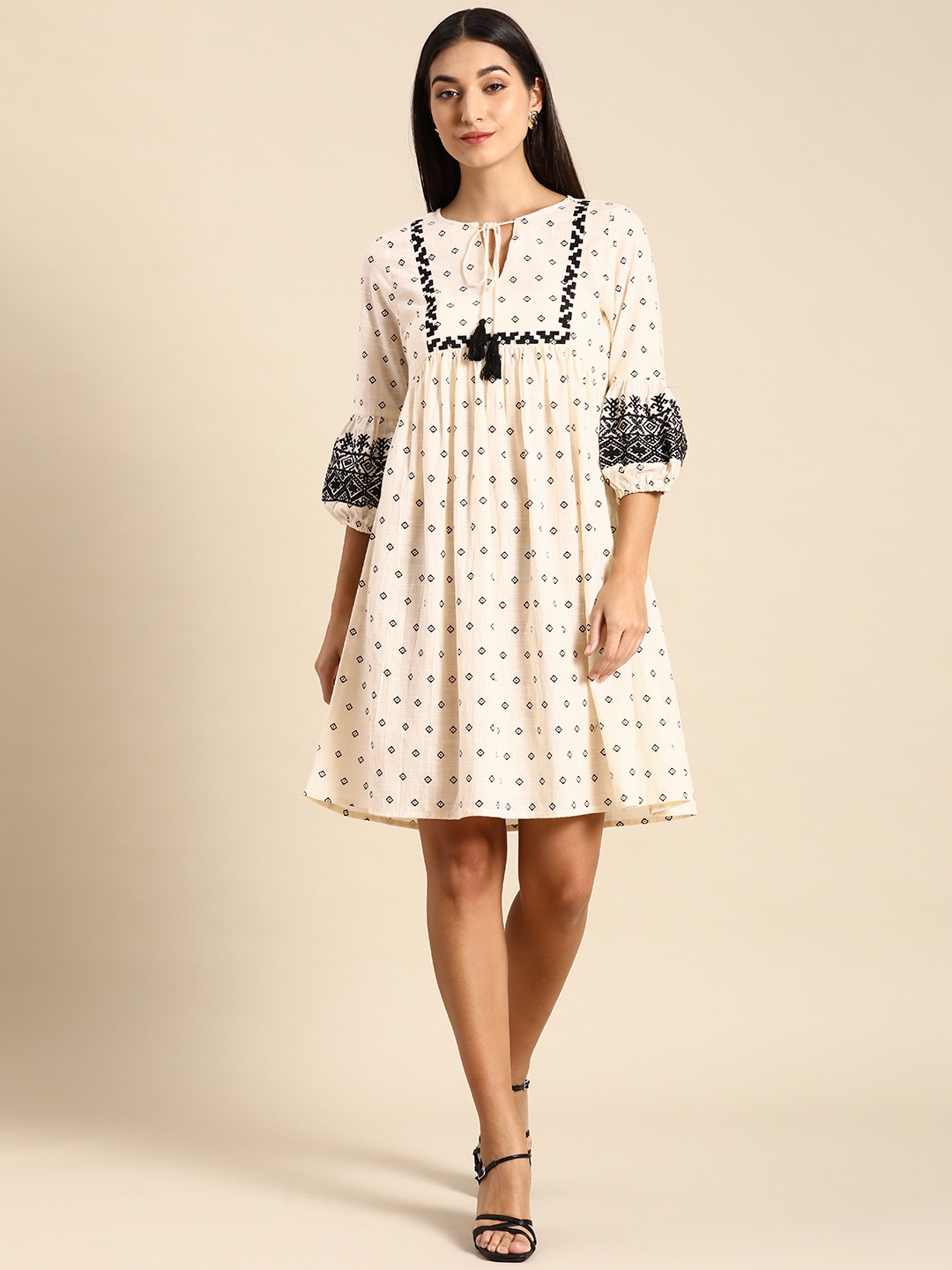 all about you Women Off White & Black Embroidered Keyhole Neck A-Line Pure Cotton Dress
all about you Women Off White & Black Embroidered Keyhole Neck A-Line Pure Cotton Dress