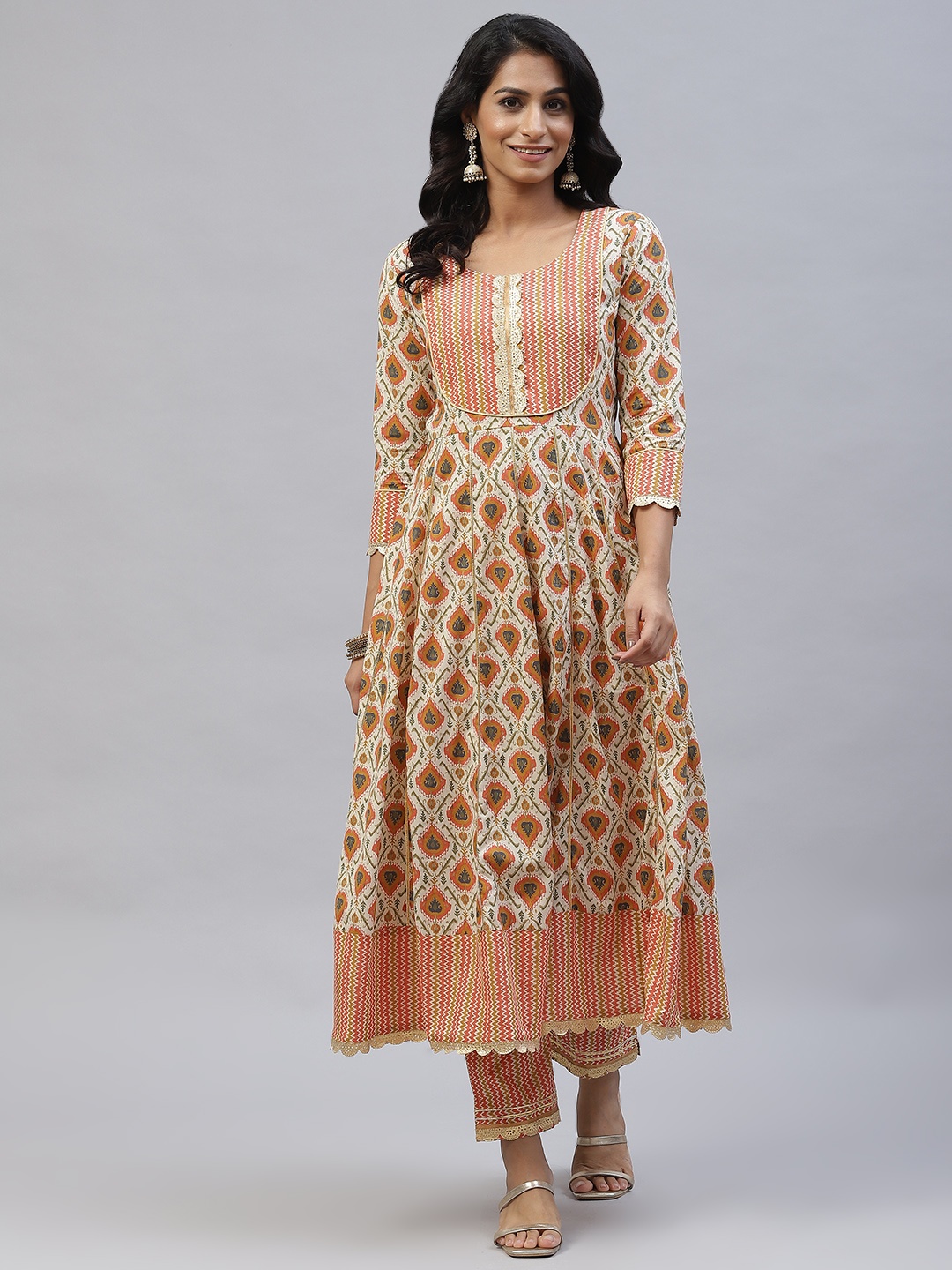 mokshi Women Beige Ethnic Motifs Printed Gotta Patti Pure Cotton Kurta with Palazzos
mokshi Women Beige Ethnic Motifs Printed Gotta Patti Pure Cotton Kurta with Palazzos
