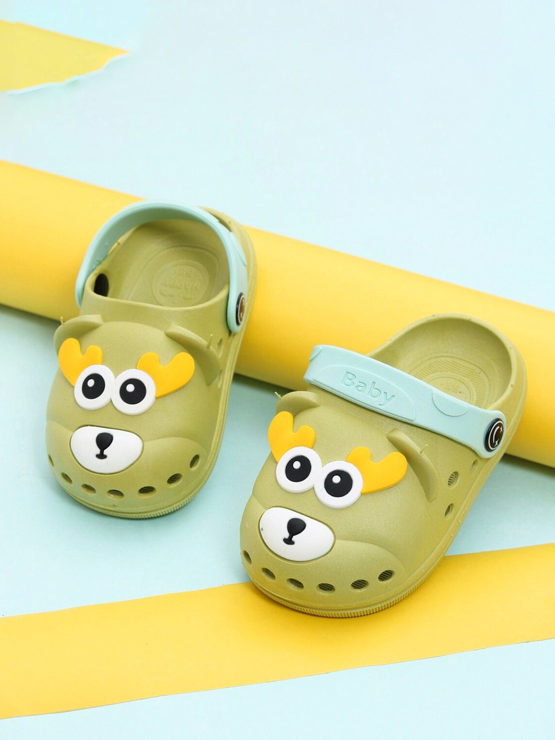 Yellow Bee Unisex Kids Green & White Clogs Sandals