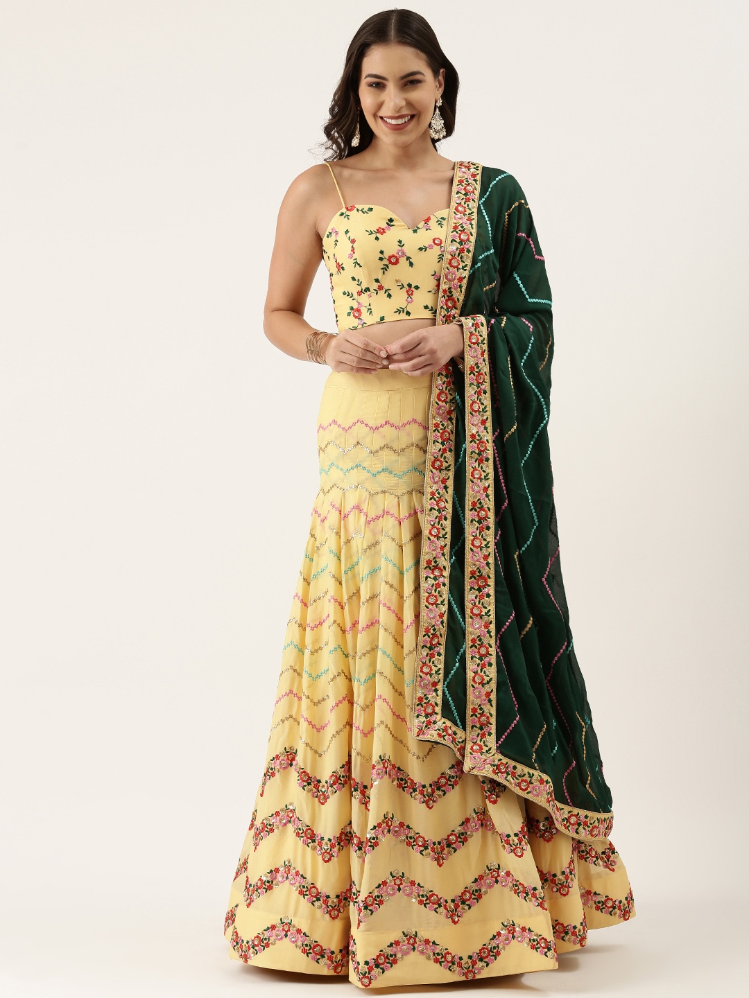 panchhi Yellow & Green Embellished Sequinned Semi-Stitched Lehenga & Unstitched Blouse With Dupatta
panchhi Yellow & Green Embellished Sequinned Semi-Stitched Lehenga & Unstitched Blouse With Dupatta