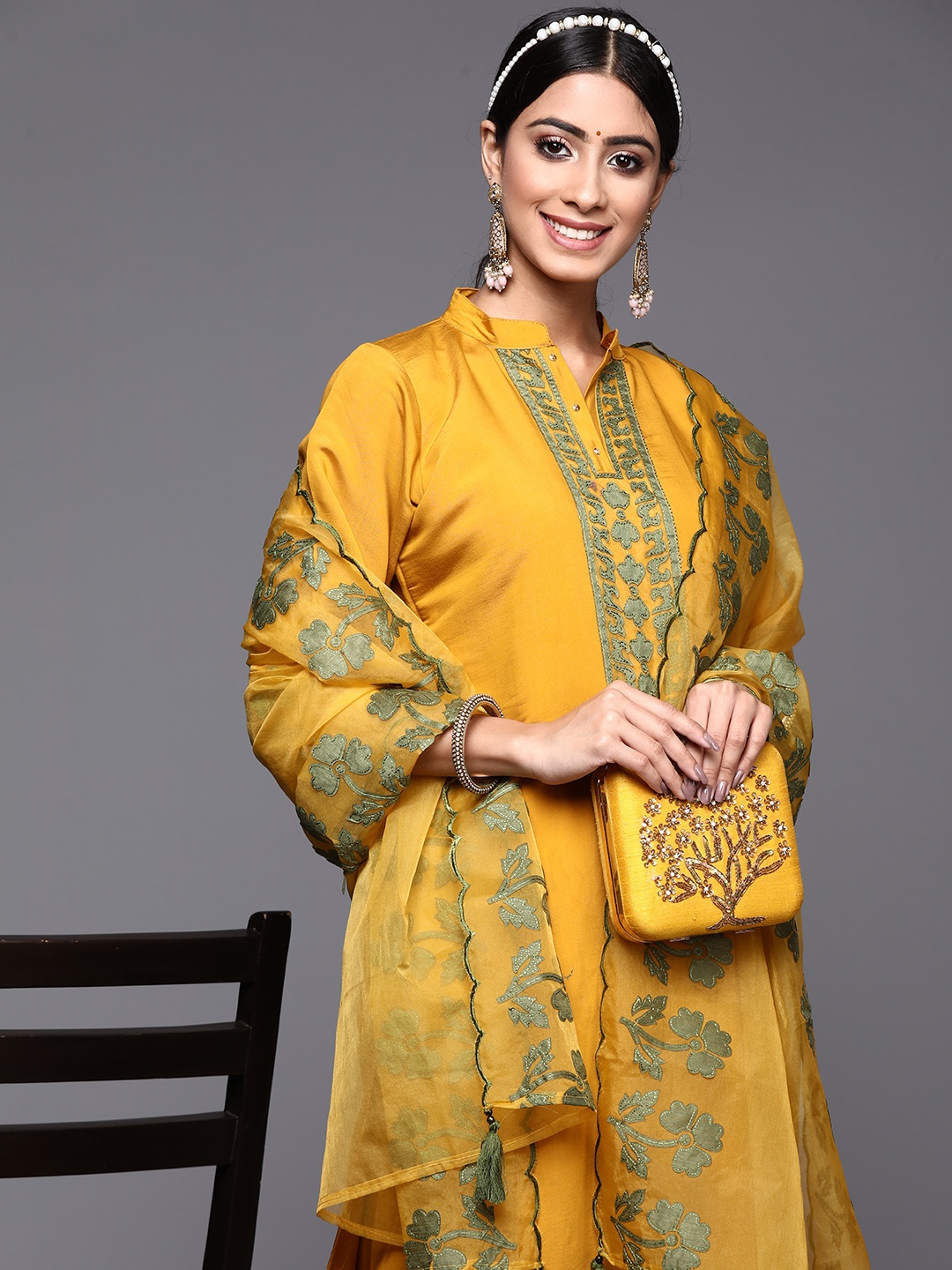 Indo Era Women Mustard Yellow Embroidered Thread Work Kurta with Trousers & With Dupatta
Indo Era Women Mustard Yellow Embroidered Thread Work Kurta with Trousers & With Dupatta