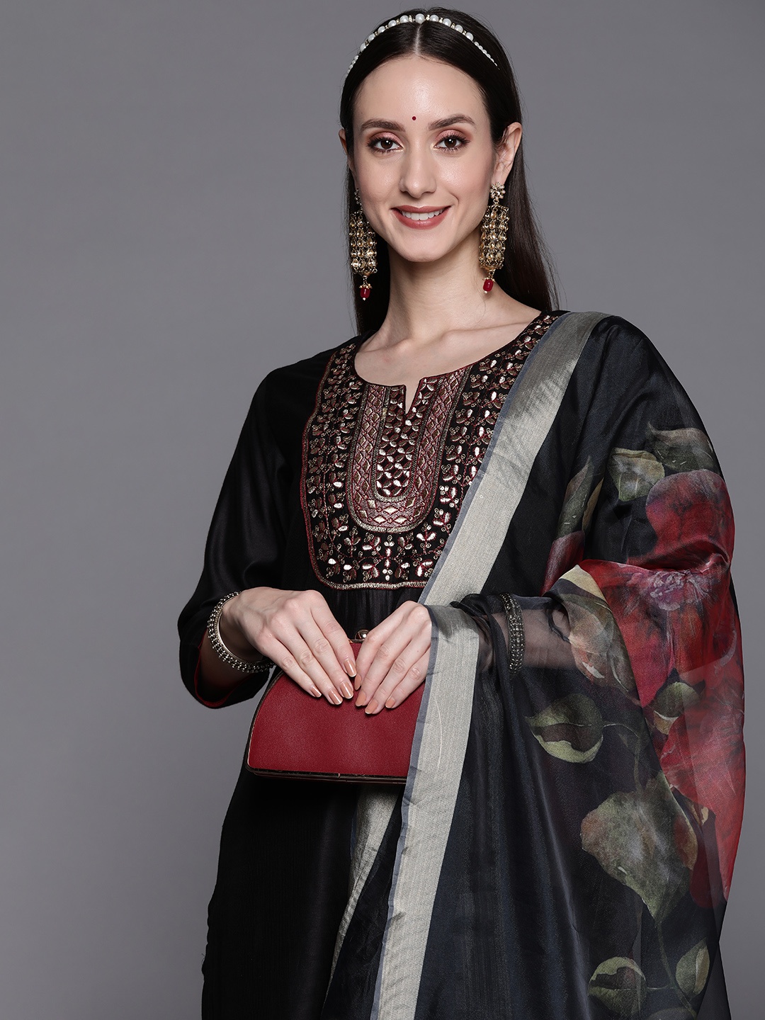 Indo Era Women Black Floral Yoke Design Sequinned Liva Kurta with Trousers & Dupatta
Indo Era Women Black Floral Yoke Design Sequinned Liva Kurta with Trousers & Dupatta