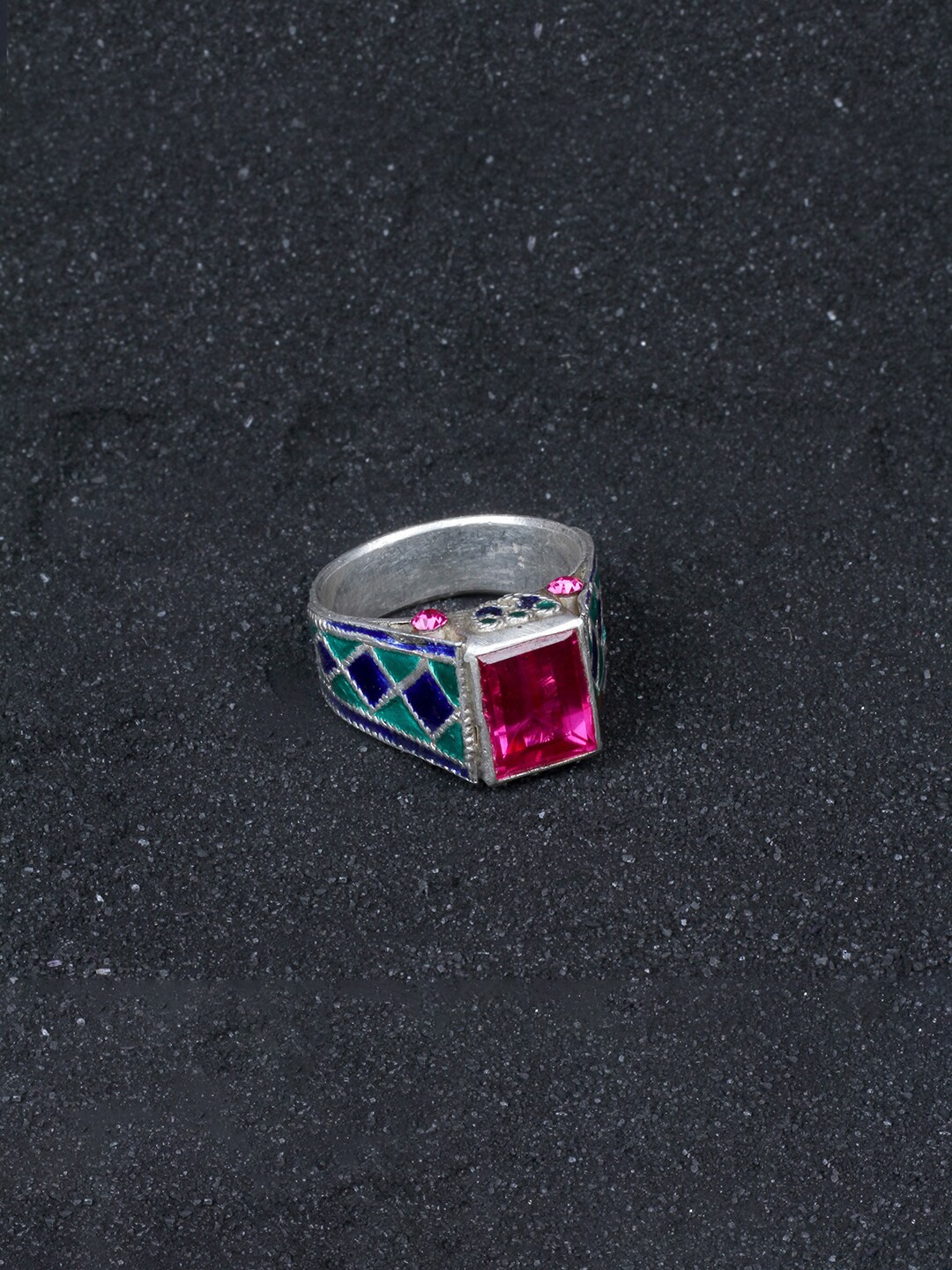 SANGEETA BOOCHRA 925 Sterling Silver Silver Coloured Pink & Blue CZ Studded Afghan Finger Ring
SANGEETA BOOCHRA 925 Sterling Silver Silver Coloured Pink & Blue CZ Studded Afghan Finger Ring