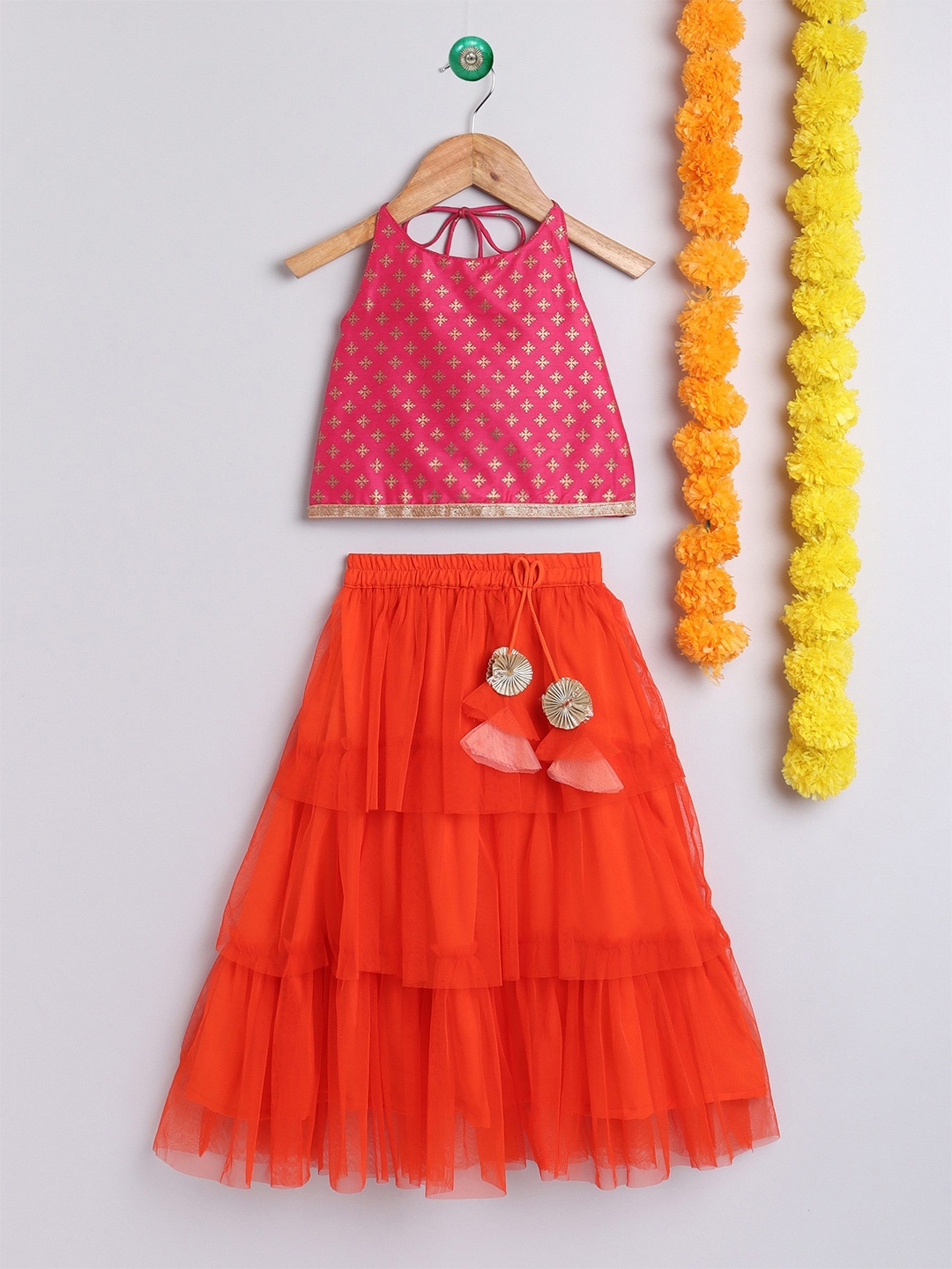 The Magic Wand Girls Fuchsia & Red Embellished Foil Print Ready to Wear Lehenga &
The Magic Wand Girls Fuchsia & Red Embellished Foil Print Ready to Wear Lehenga &