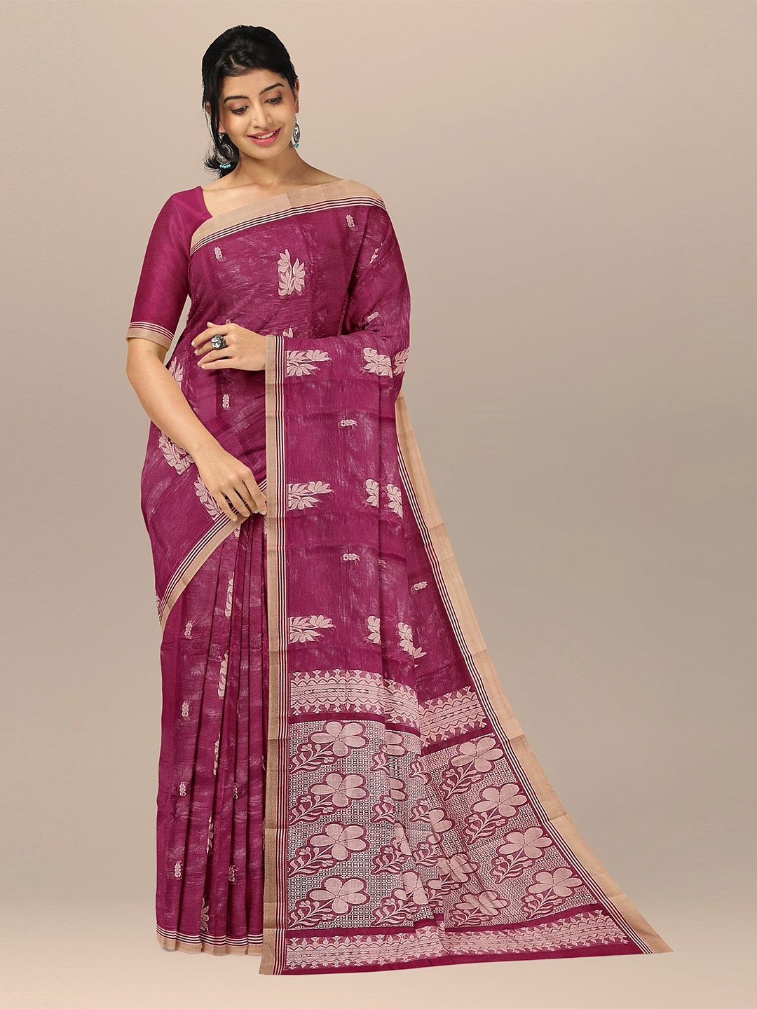 The Chennai Silks Maroon & Silver-Toned Floral Zari Pure Cotton Fusion Kovai Saree
The Chennai Silks Maroon & Silver-Toned Floral Zari Pure Cotton Fusion Kovai Saree
