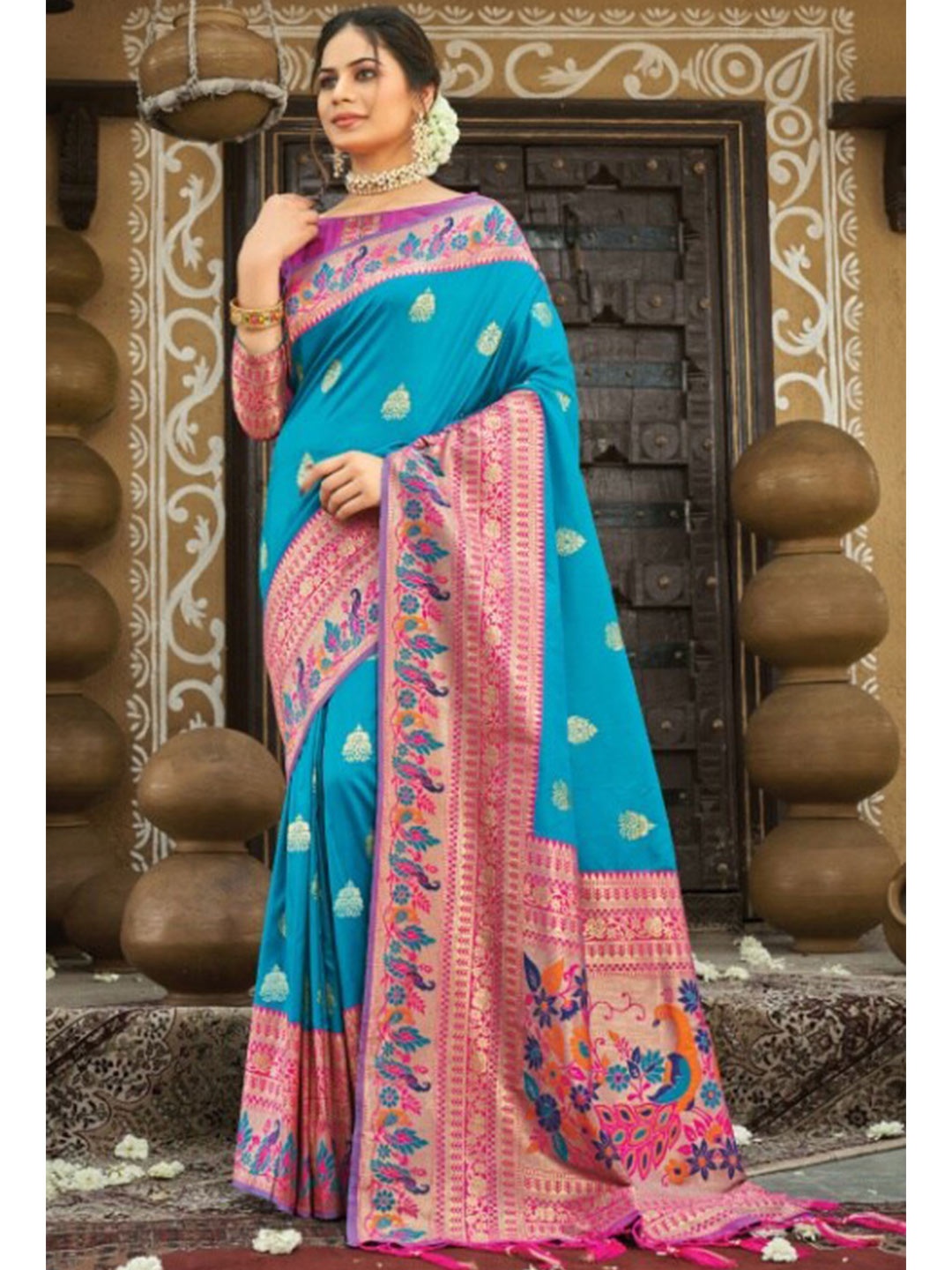 KARAGIRI Women Blue & Purple Woven Design Zari Silk Blend Paithani Saree with Blouse piece
KARAGIRI Women Blue & Purple Woven Design Zari Silk Blend Paithani Saree with Blouse piece