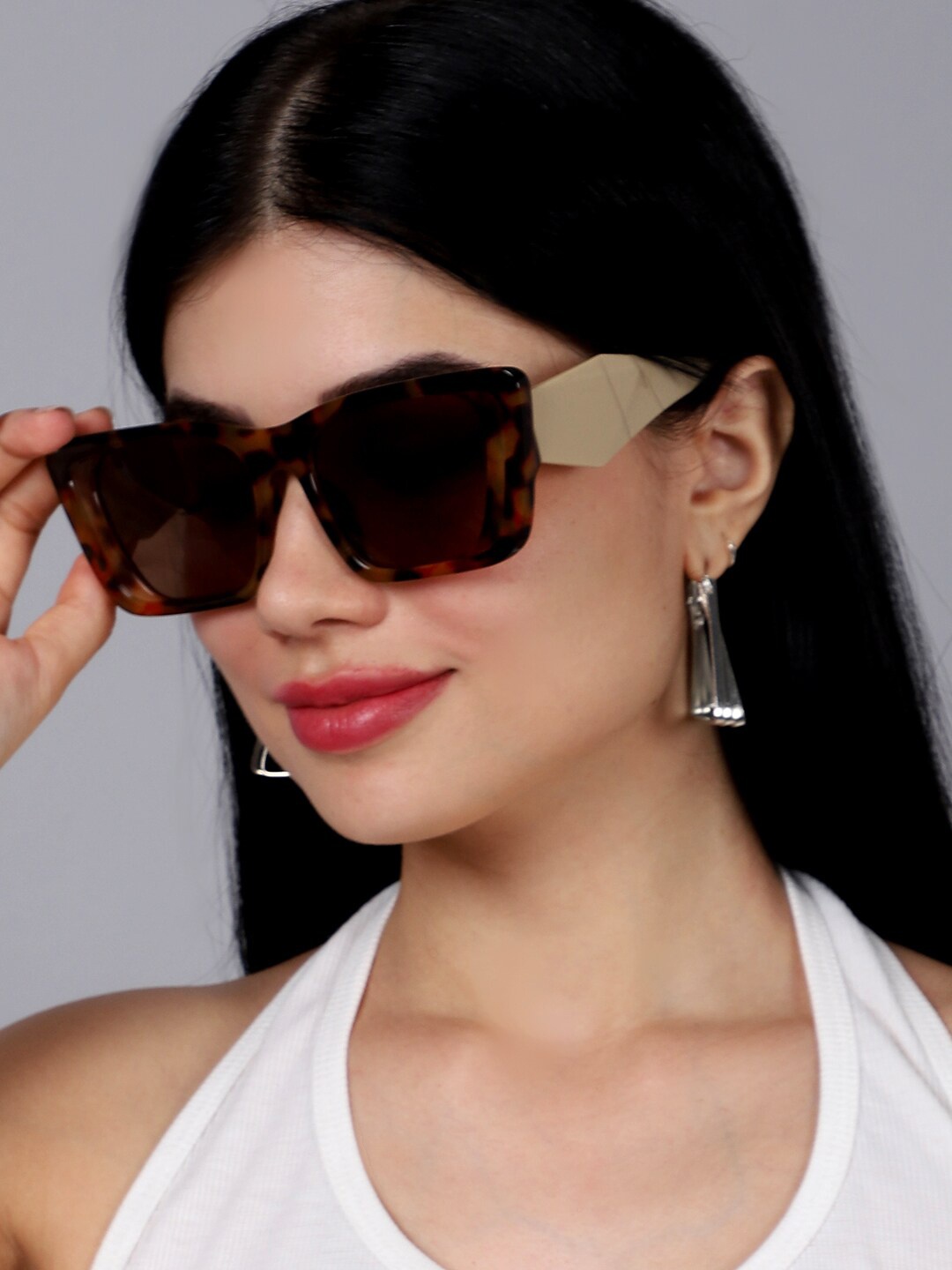QUIRKY Unisex Brown Lens & Brown Rectangle Sunglasses with UV Protected Lens QKY010A-Brown
QUIRKY Unisex Brown Lens & Brown Rectangle Sunglasses with UV Protected Lens QKY010A-Brown
