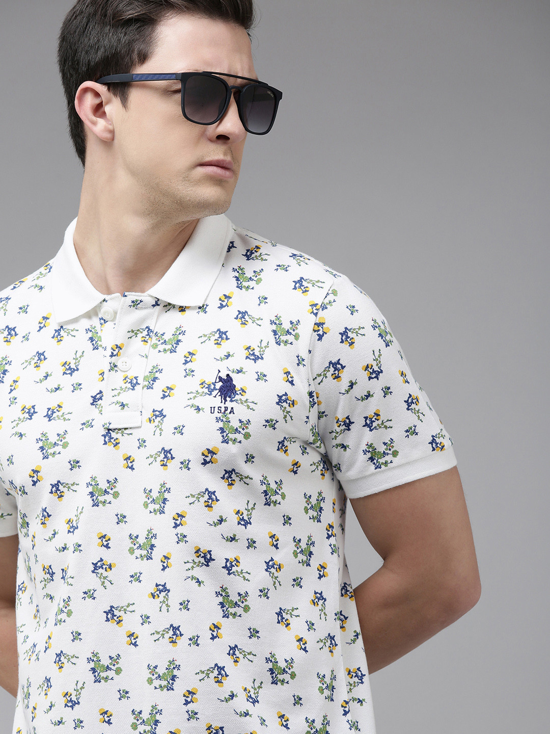 U S Polo Assn Men White & Blue Floral Printed Polo Collar Pure Cotton Slim Fit T-shirt 
U S Polo Assn Men White & Blue Floral Printed Polo Collar Pure Cotton Slim Fit T-shirt