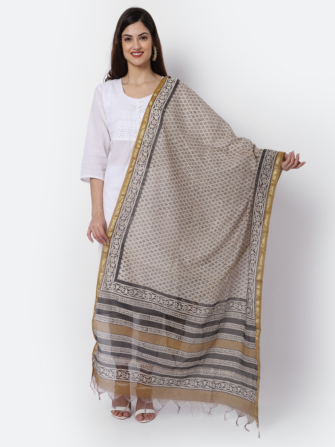 LOOM LEGACY Off White & Brown Ethnic Motifs Woven Design Cotton Silk Dupatta with Zari
LOOM LEGACY Off White & Brown Ethnic Motifs Woven Design Cotton Silk Dupatta with Zari