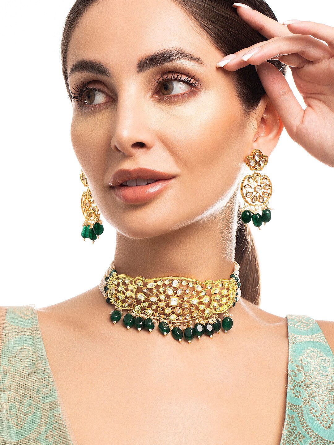 Rubans Gold-Plated Green Kundan Studded & White Pearl Beaded Oxidized Jewellery Set
Rubans Gold-Plated Green Kundan Studded & White Pearl Beaded Oxidized Jewellery Set