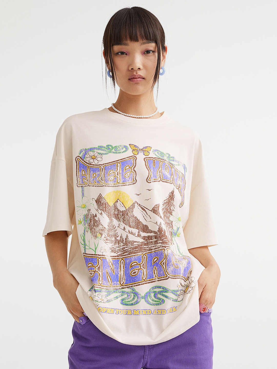 H&M Women Off-White Cotton Oversized Printed T-shirt, Multi