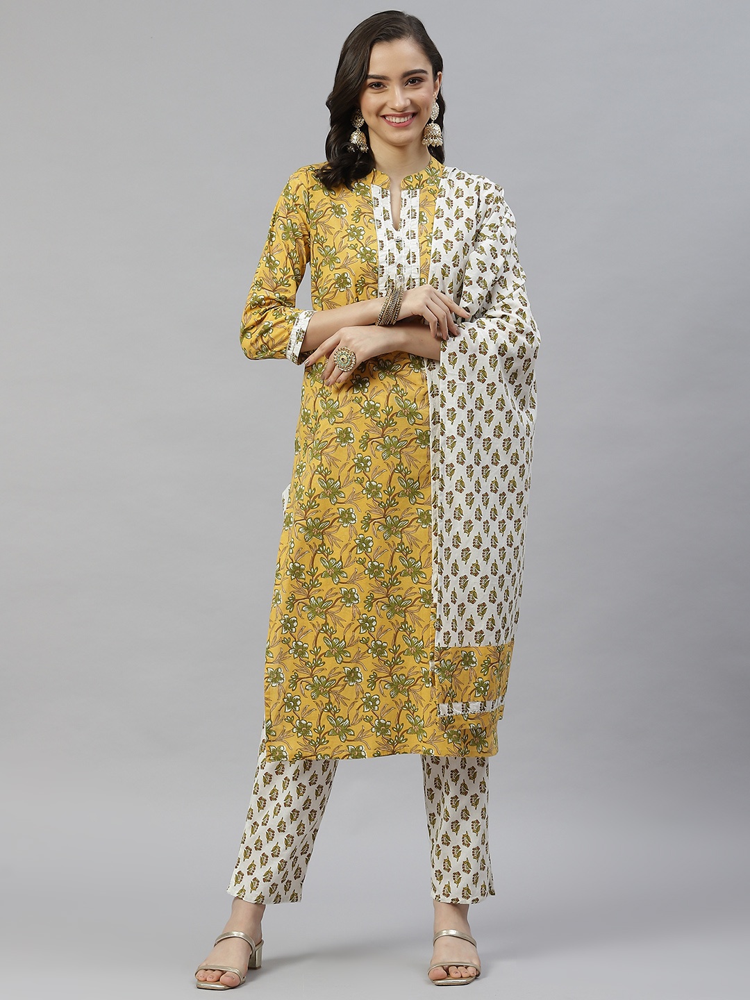 HIGHLIGHT FASHION EXPORT Women Yellow Floral Printed Gotta Patti Pure Cotton Kurta Set
HIGHLIGHT FASHION EXPORT Women Yellow Floral Printed Gotta Patti Pure Cotton Kurta Set