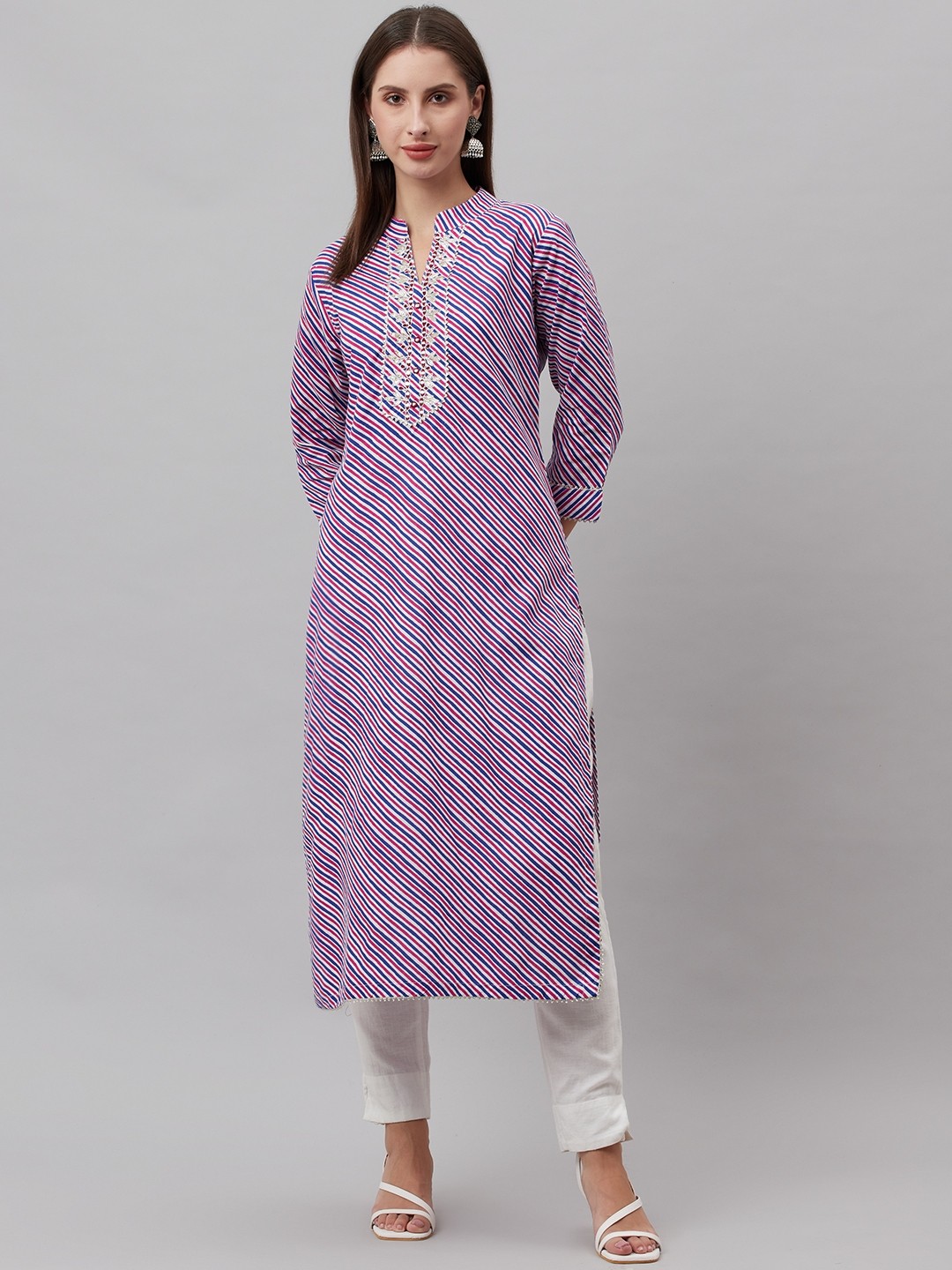 HIGHLIGHT FASHION EXPORT Women Purple & White Leheriya Embellished Gotta Patti Kurta
HIGHLIGHT FASHION EXPORT Women Purple & White Leheriya Embellished Gotta Patti Kurta