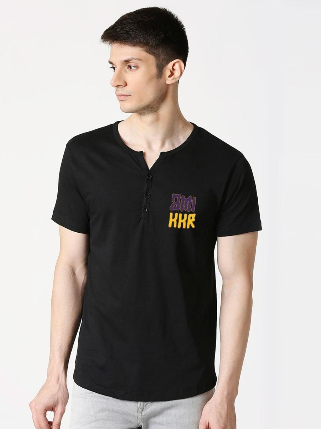 Bewakoof Men Black Henley Neck T-shirt 
Bewakoof Men Black Henley Neck T-shirt