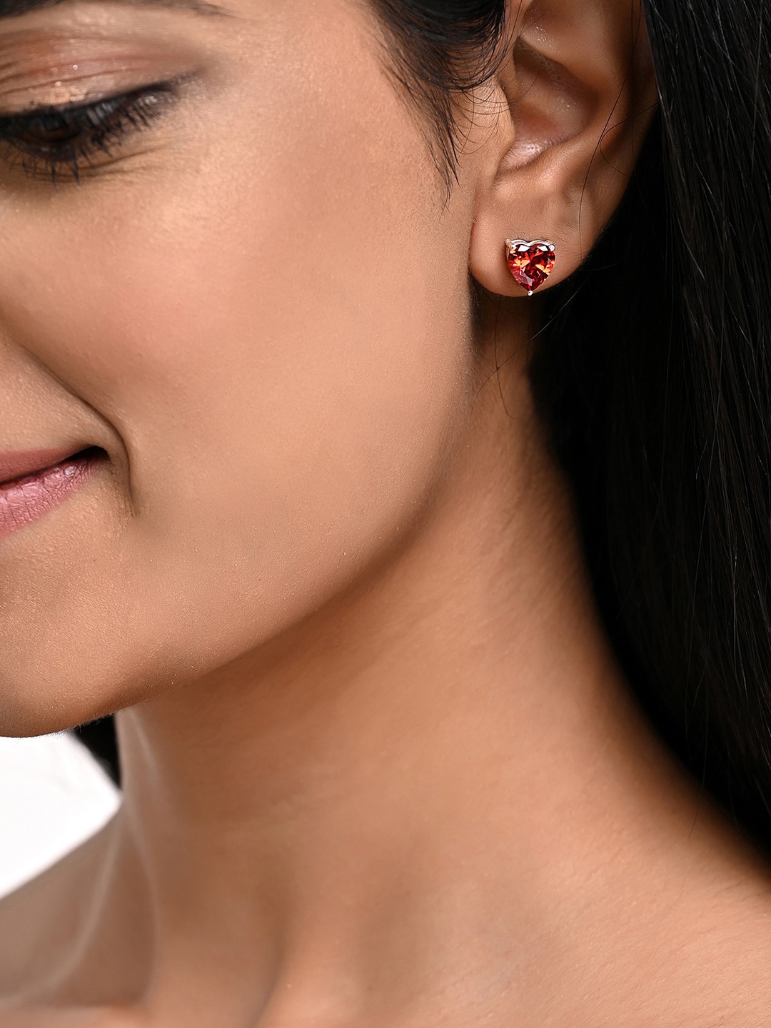 March by FableStreet 925 Sterling Silver Rhodium-Plated Red Zircon Heart Shaped Studs
March by FableStreet 925 Sterling Silver Rhodium-Plated Red Zircon Heart Shaped Studs
