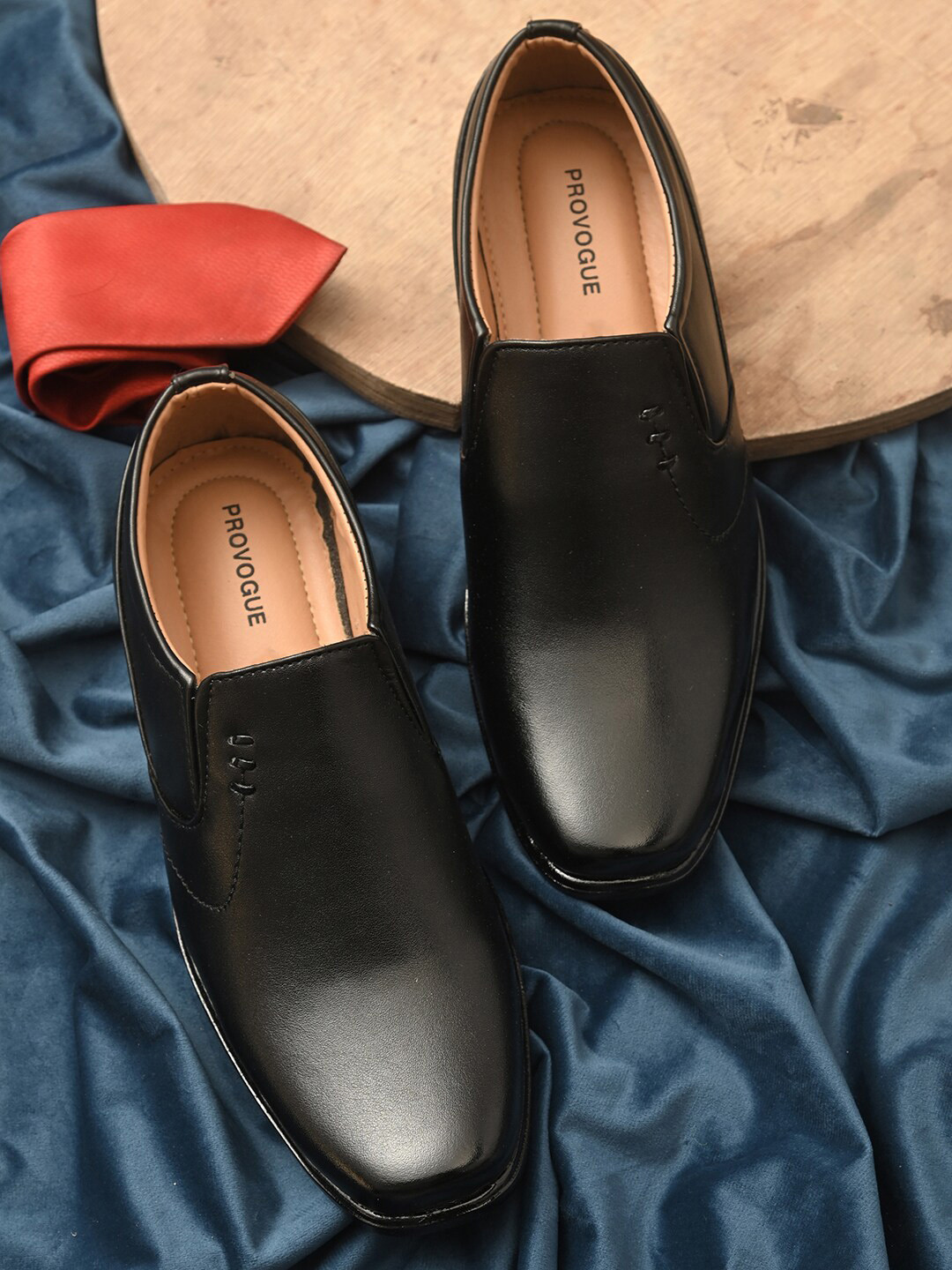 Provogue Men Black Solid Formal Slip on Moccasin 
Provogue Men Black Solid Formal Slip on Moccasin