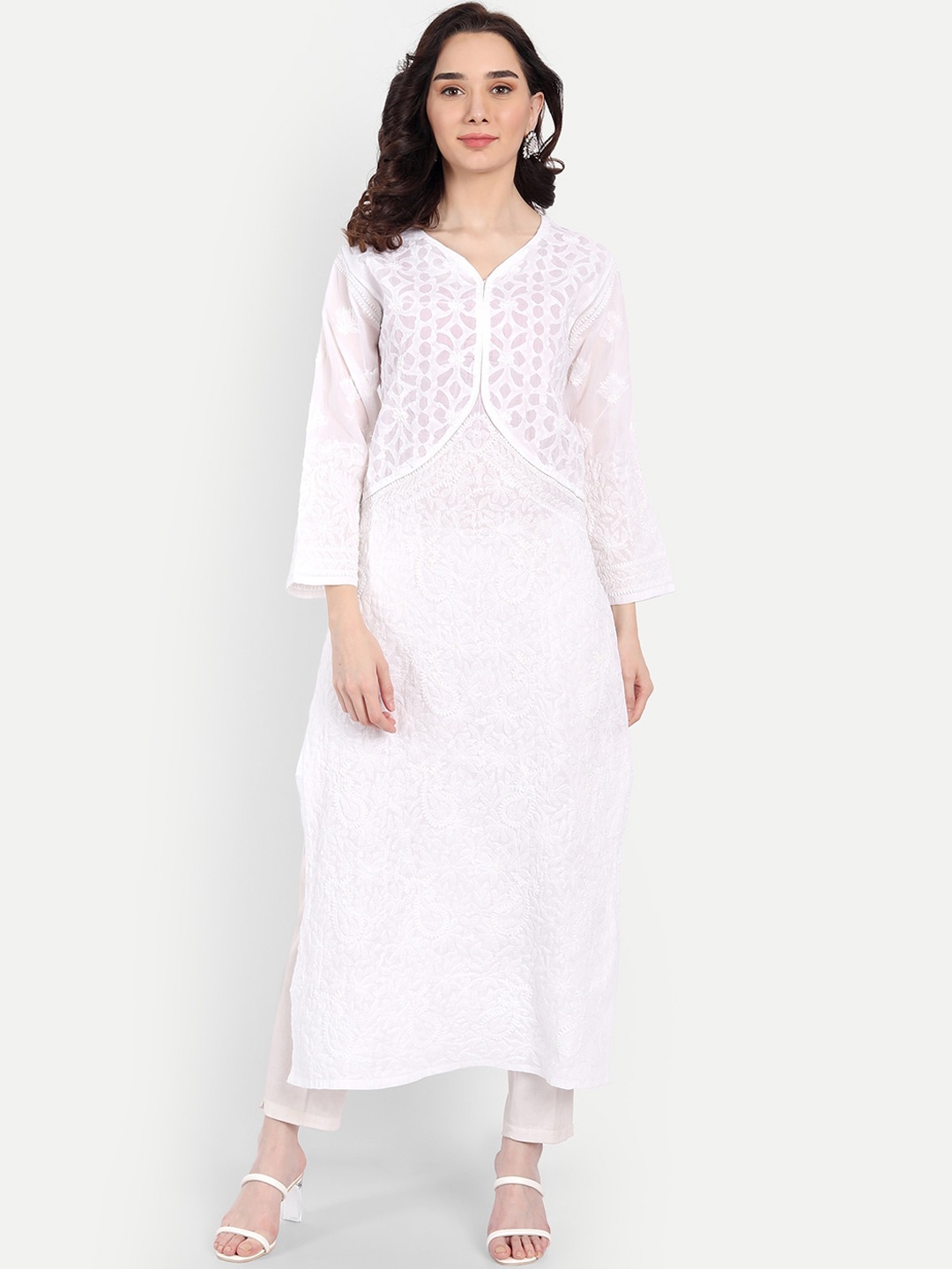 Indiankala4u Women White Ethnic Motifs Embroidered Flared Sleeves Cotton Chikankari Kurta
Indiankala4u Women White Ethnic Motifs Embroidered Flared Sleeves Cotton Chikankari Kurta