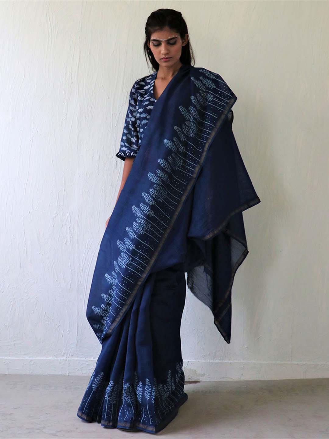 Chidiyaa Blue & White Pure Silk Saree